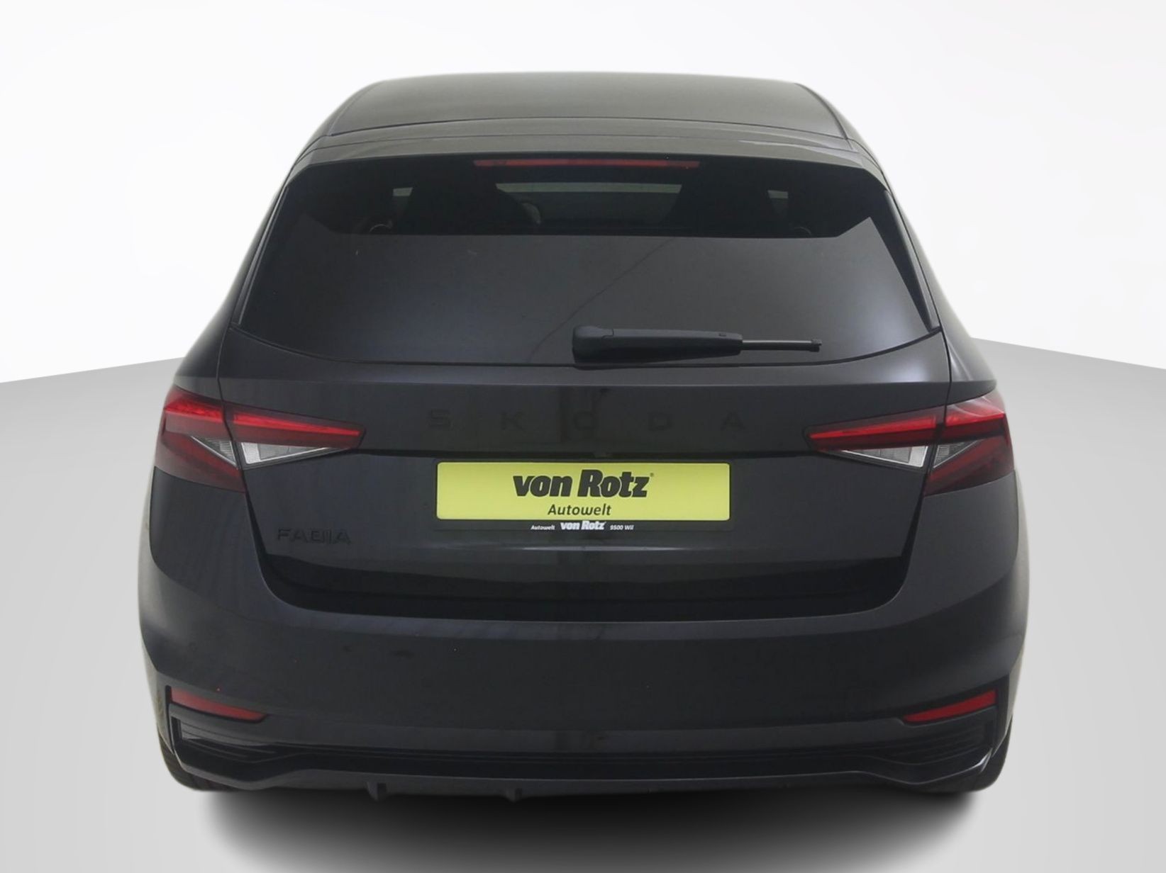 SKODA Fabia 1.5 TSI Monte Carlo DSG-image-2