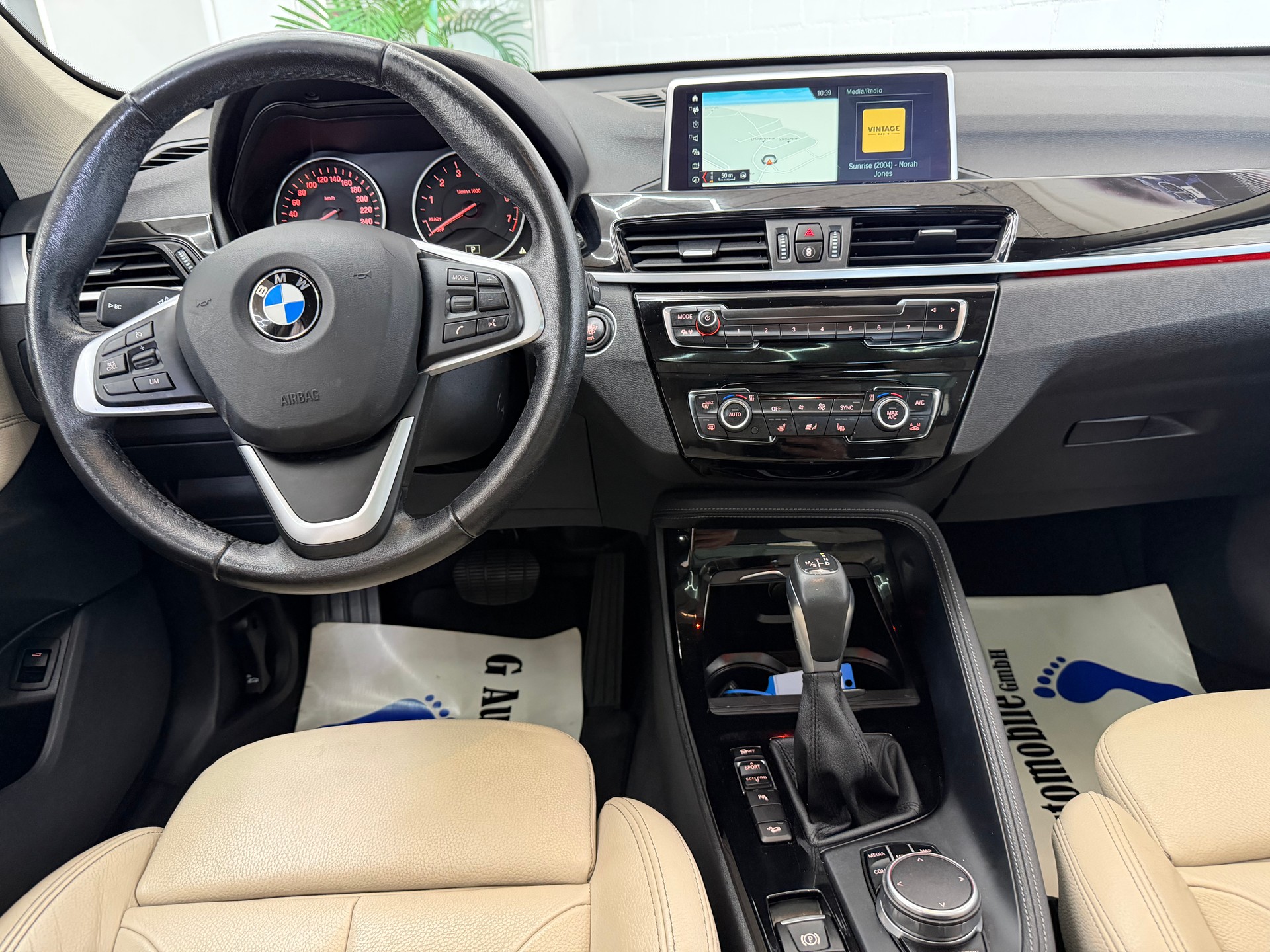 BMW X1 xDrive 20i xLine Steptronic⭐️-image-10