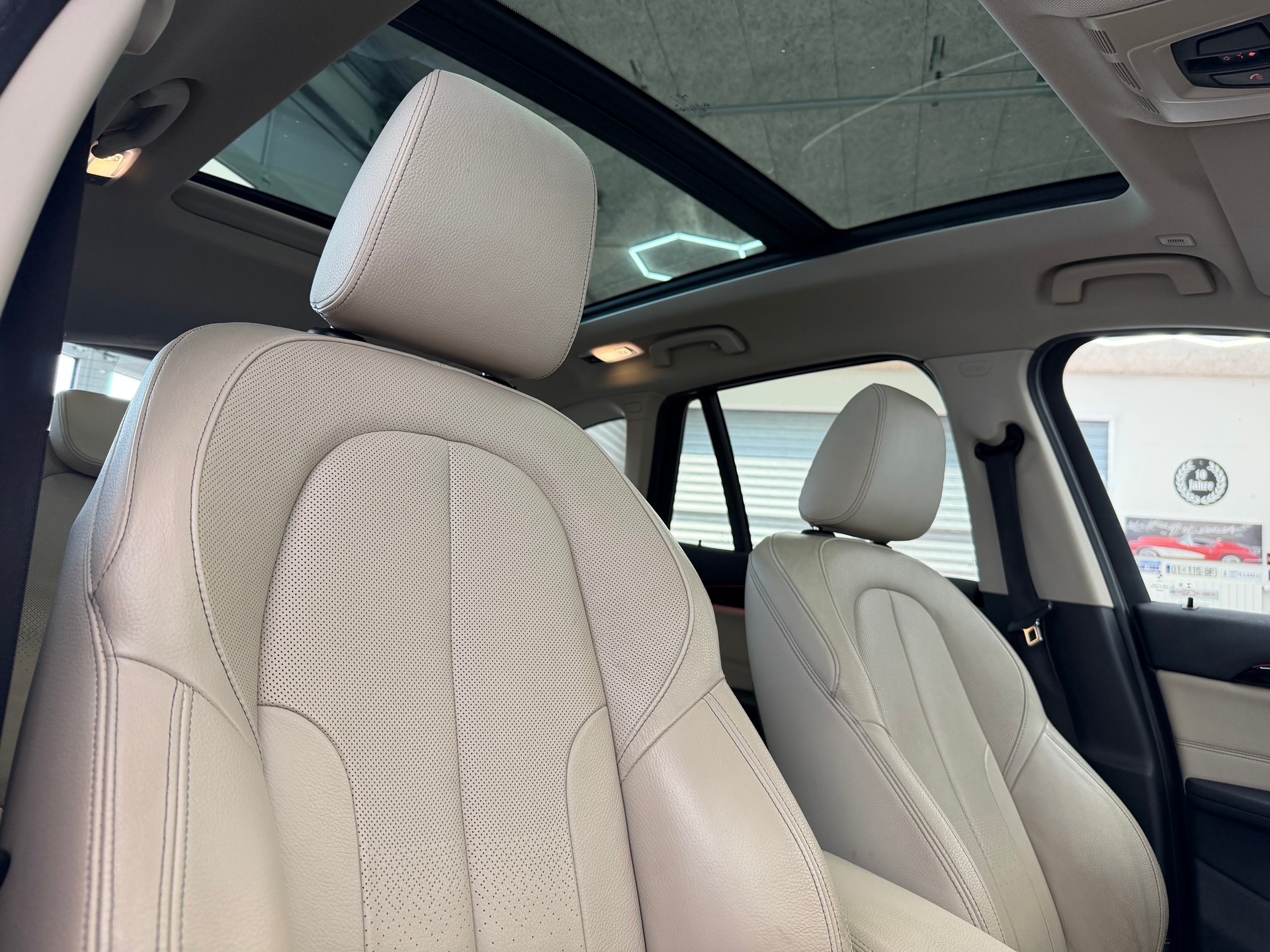 BMW X1 xDrive 20i xLine Steptronic⭐️-image-17
