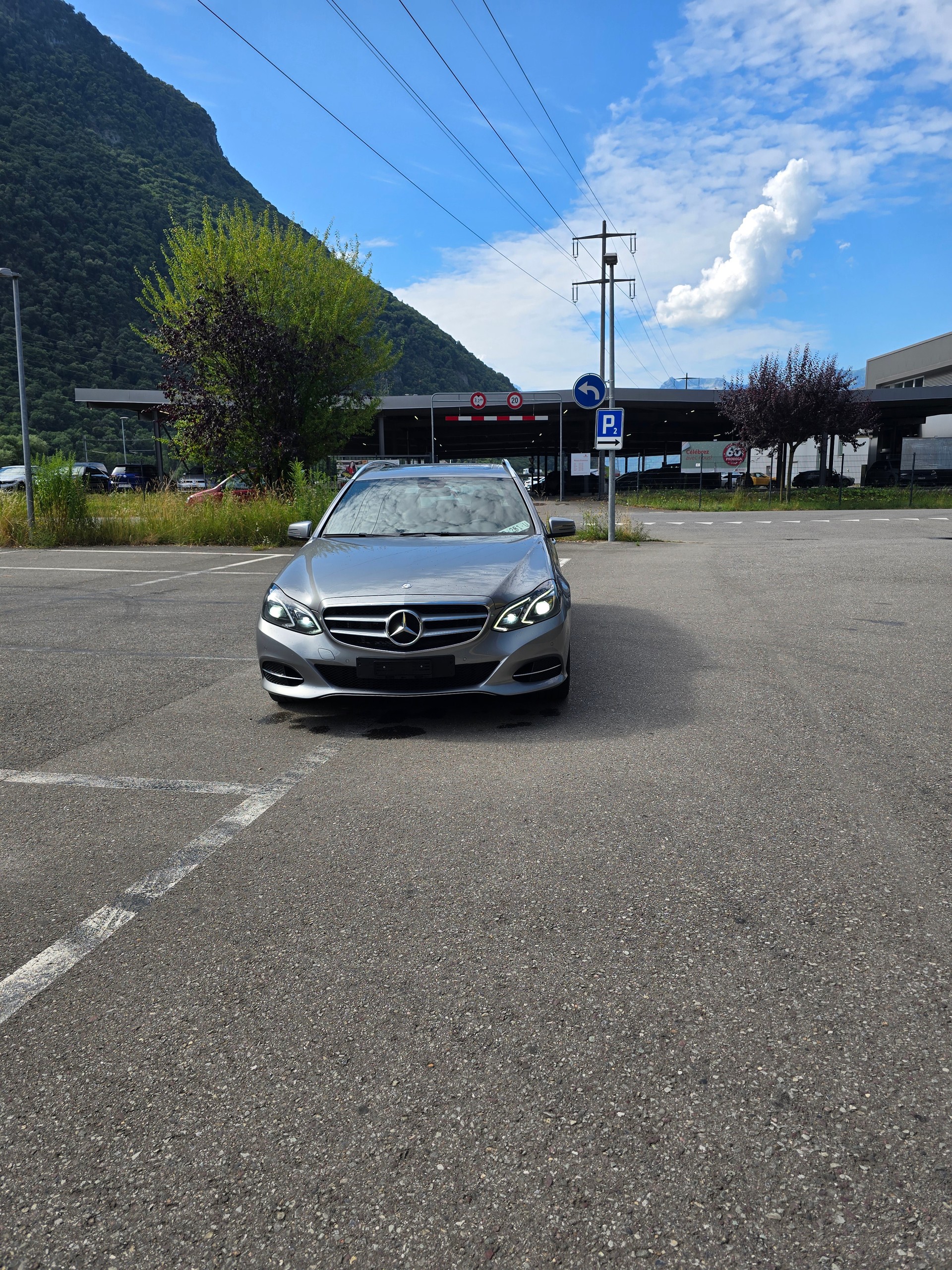 MERCEDES-BENZ E 350 BlueTEC Avantgarde 4Matic 7G-Tronic-image-1
