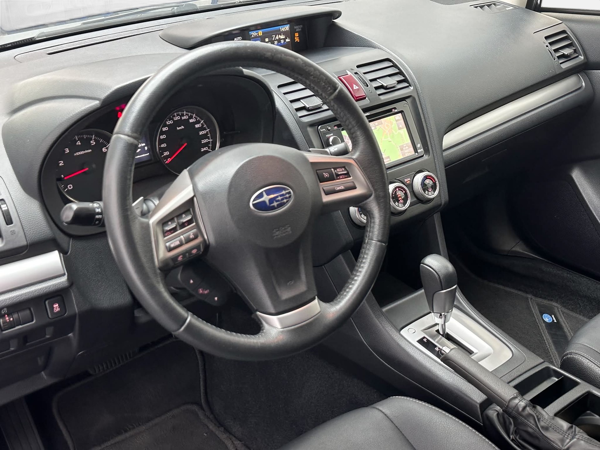SUBARU XV 2.0 Swiss One AWD CVT-image-8