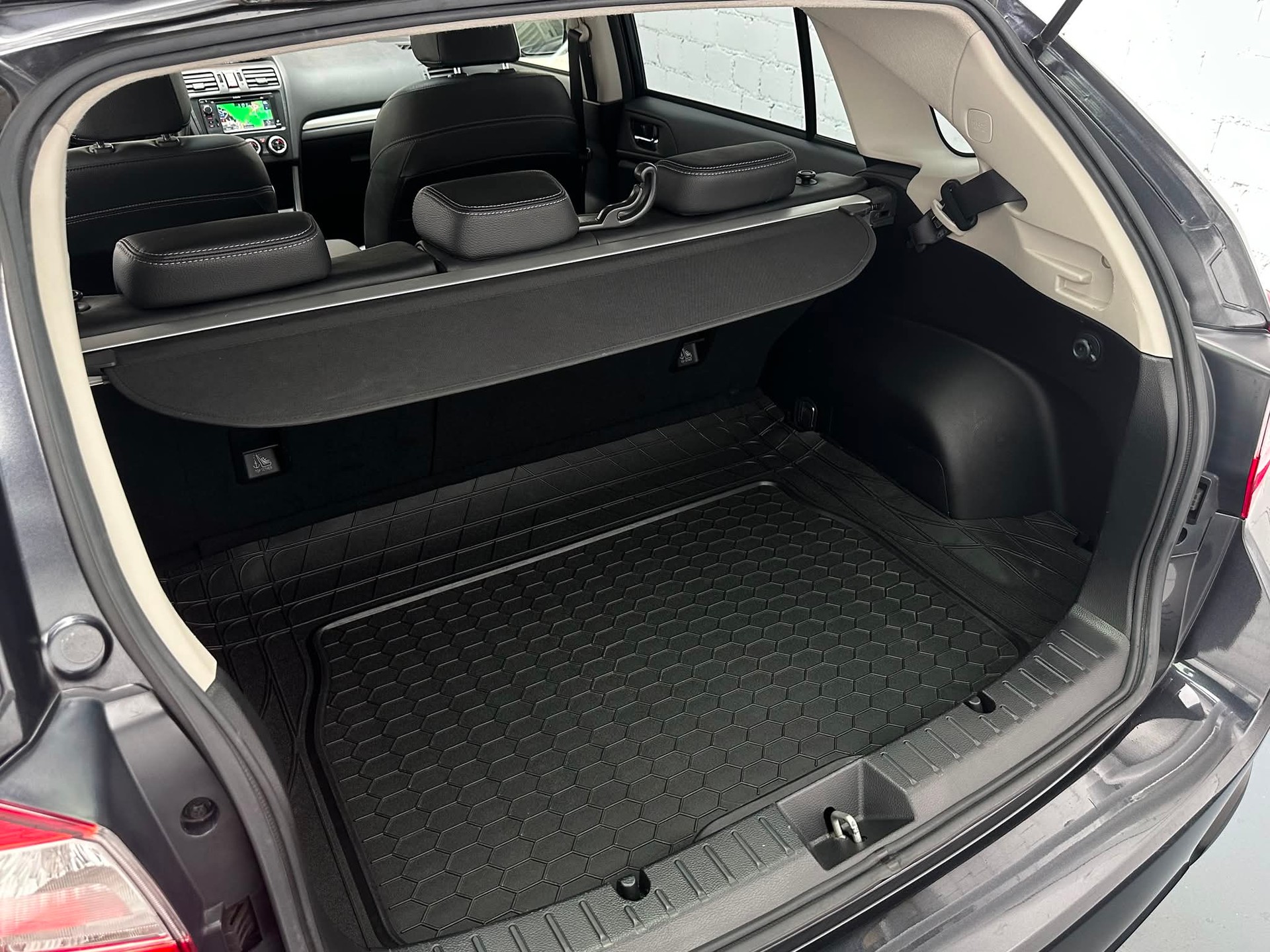 SUBARU XV 2.0 Swiss One AWD CVT-image-12
