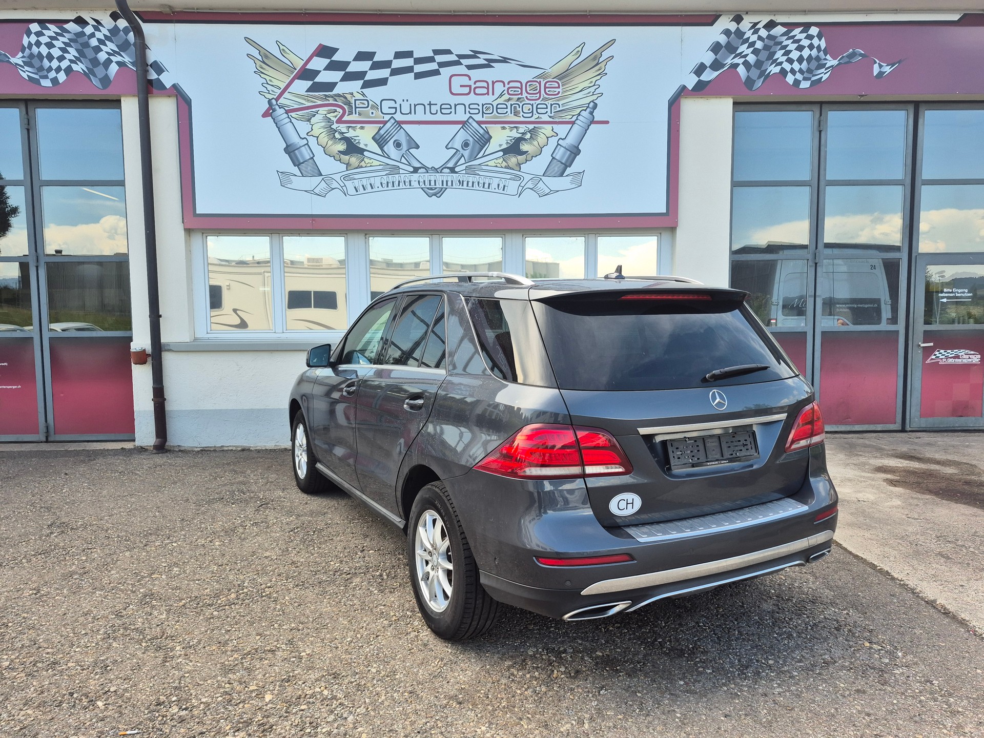 MERCEDES-BENZ GLE 250 d 4Matic 9G-Tronic-image-6