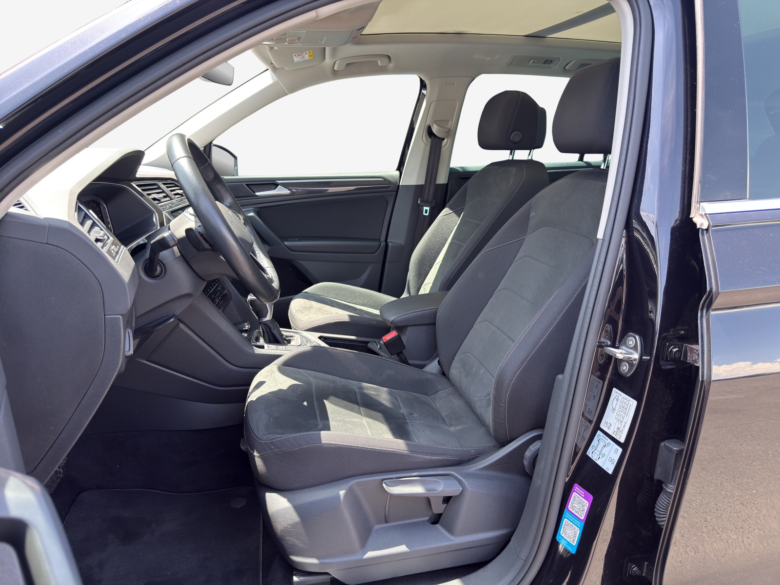 VW Tiguan 2.0TSI Elegance 4Motion DSG-image-7