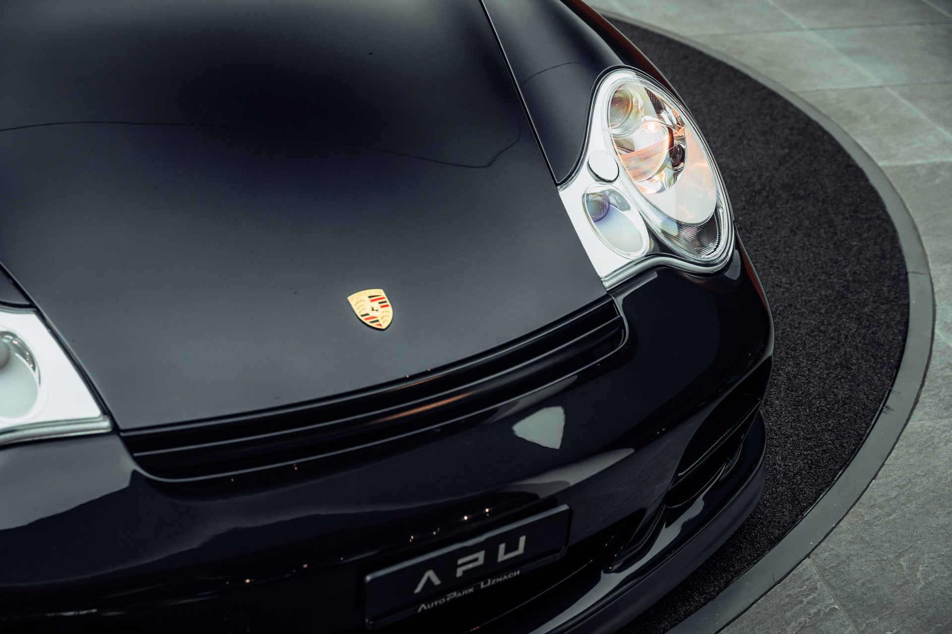 PORSCHE 911 GT2-image-21
