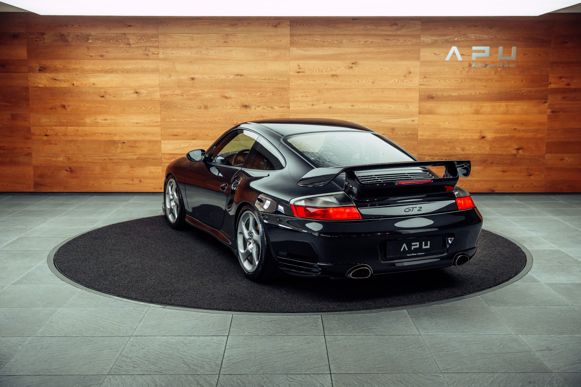 PORSCHE 911 GT2-image-2