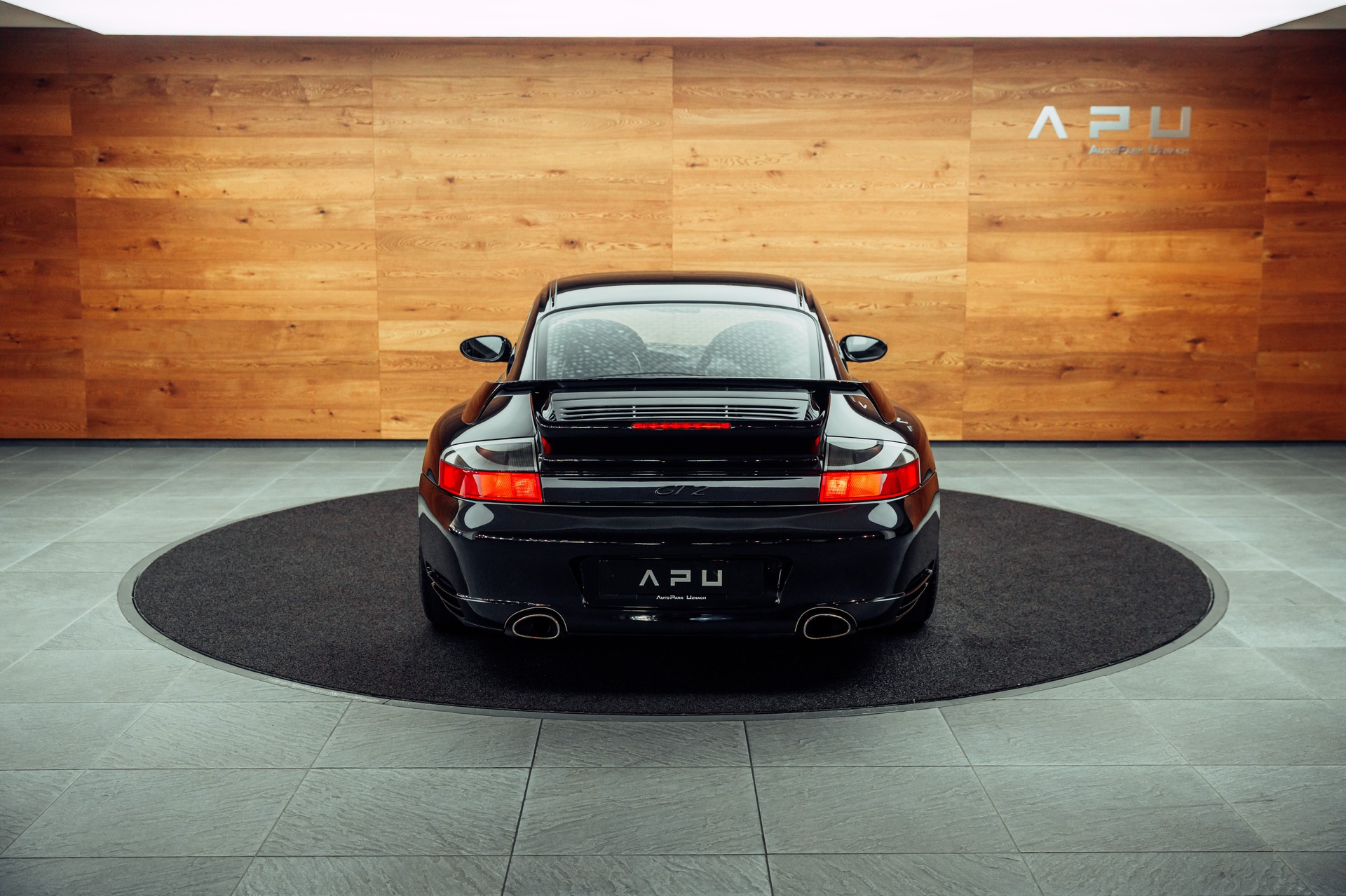 PORSCHE 911 GT2-image-15