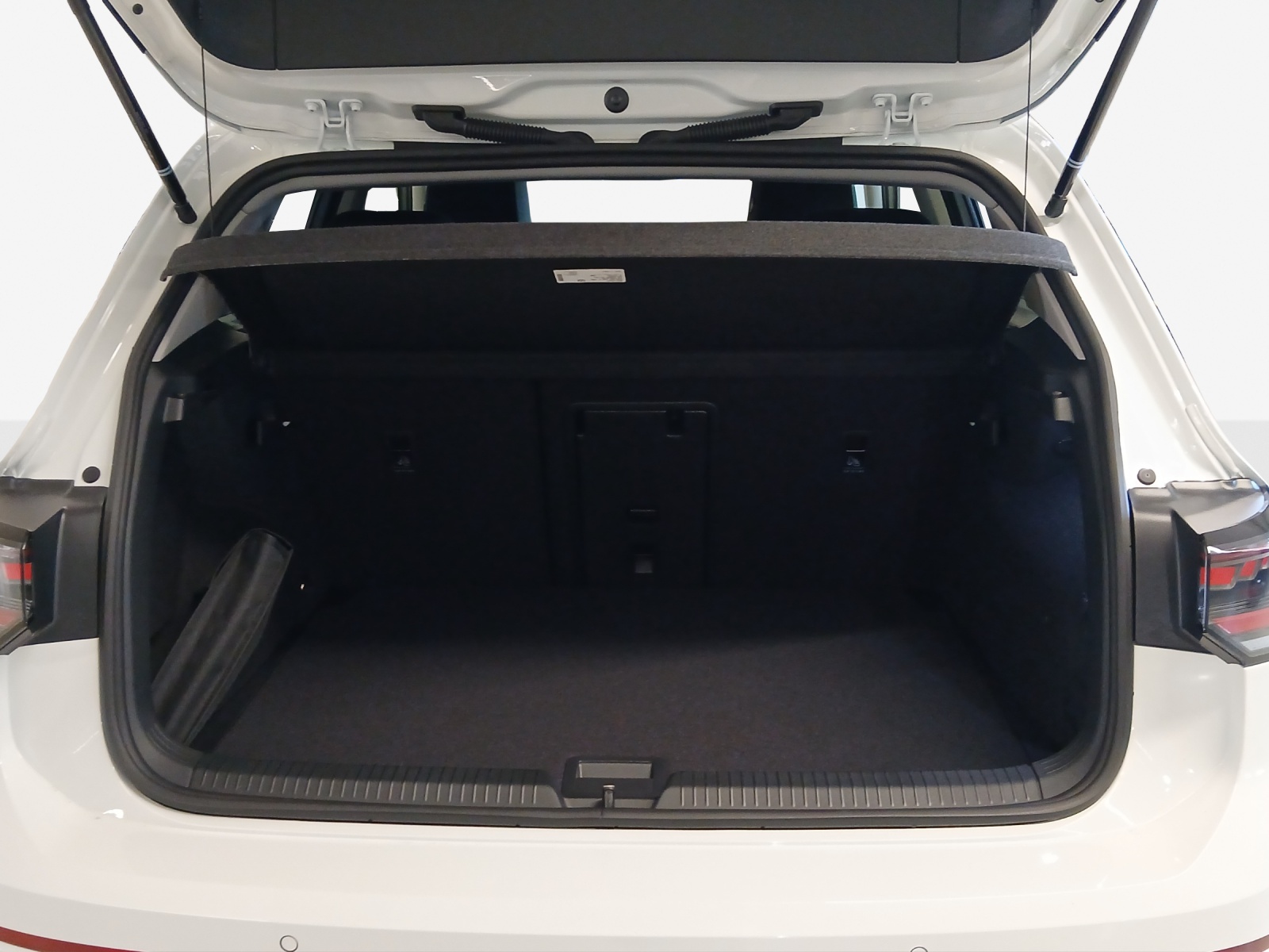 VW Golf 1.5 e TSI mHEV United DSG-image-12