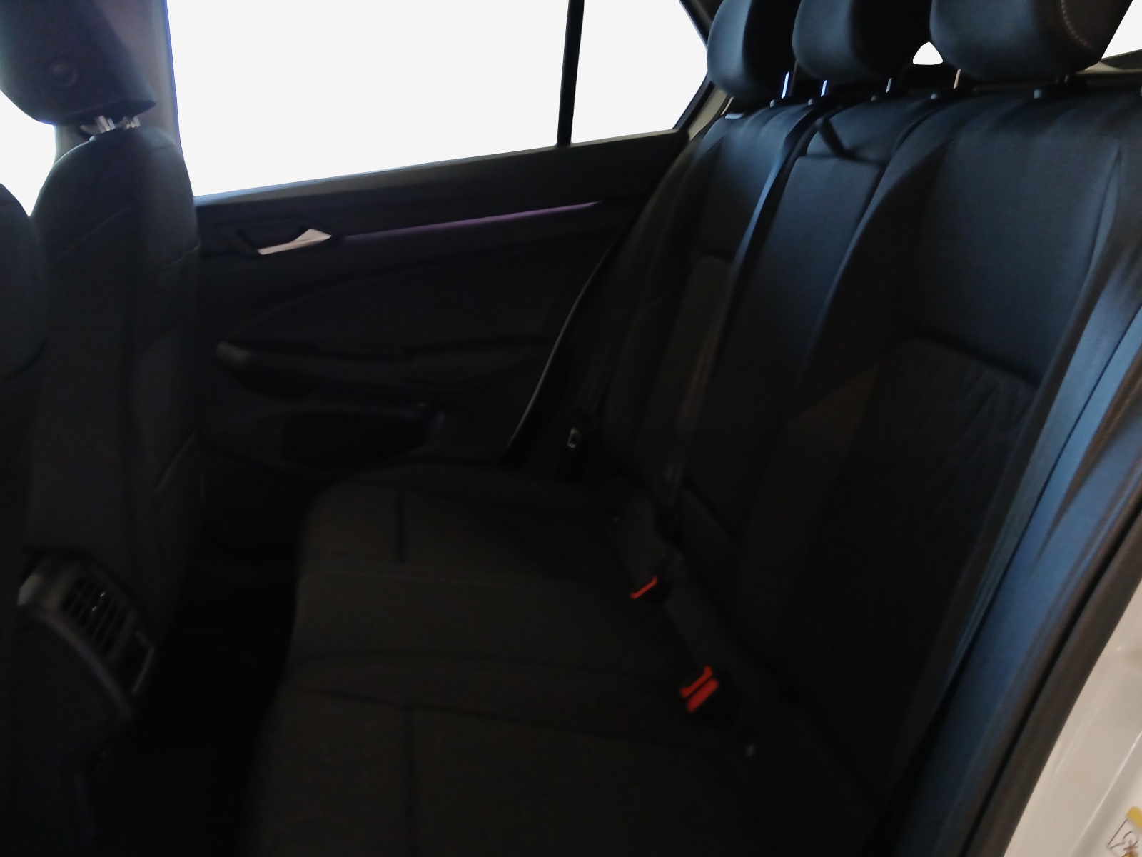 VW Golf 1.5 e TSI mHEV United DSG-image-11