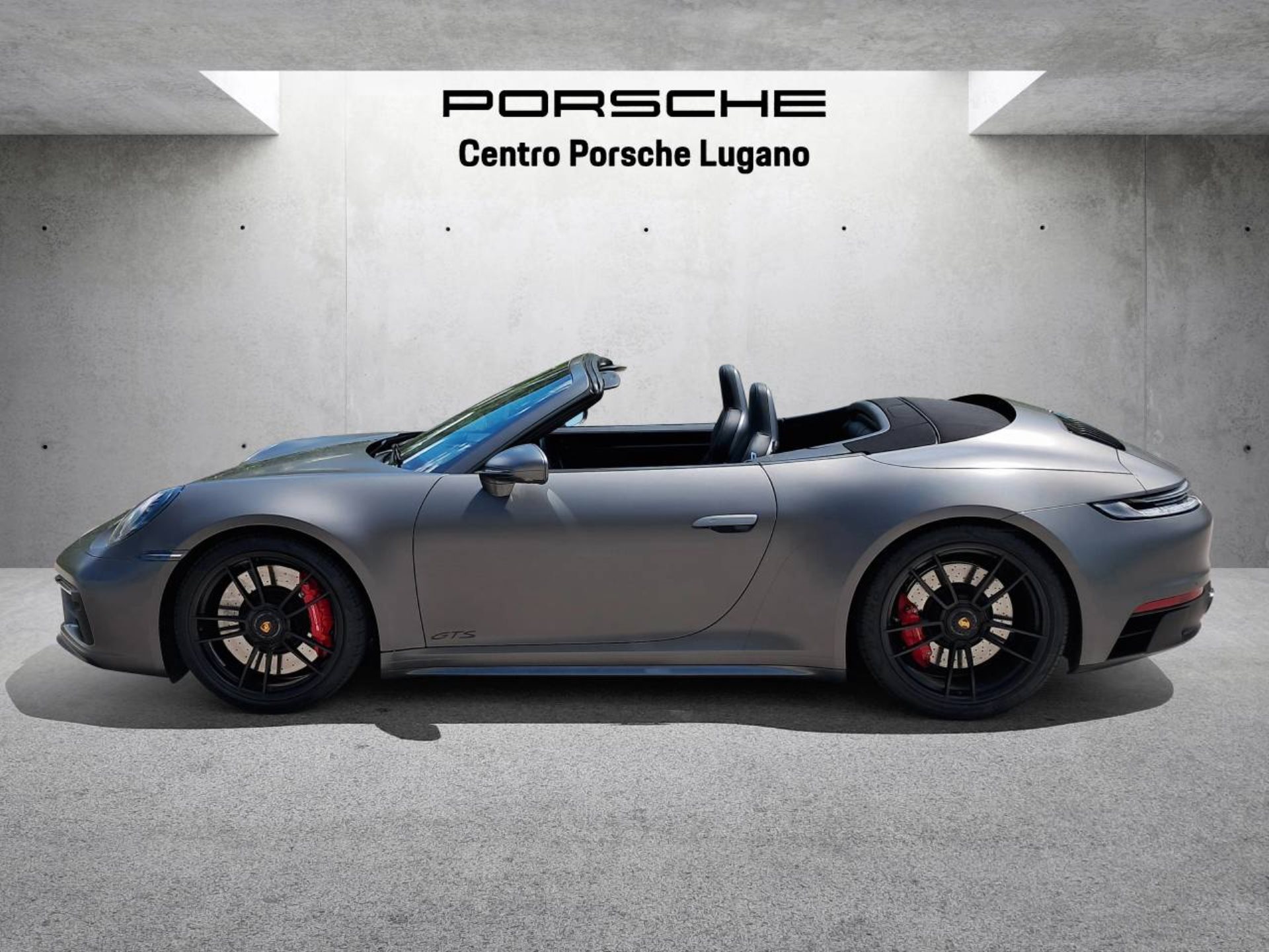 PORSCHE 911 Carrera 2 GTS Cabriolet-showroom-element-1