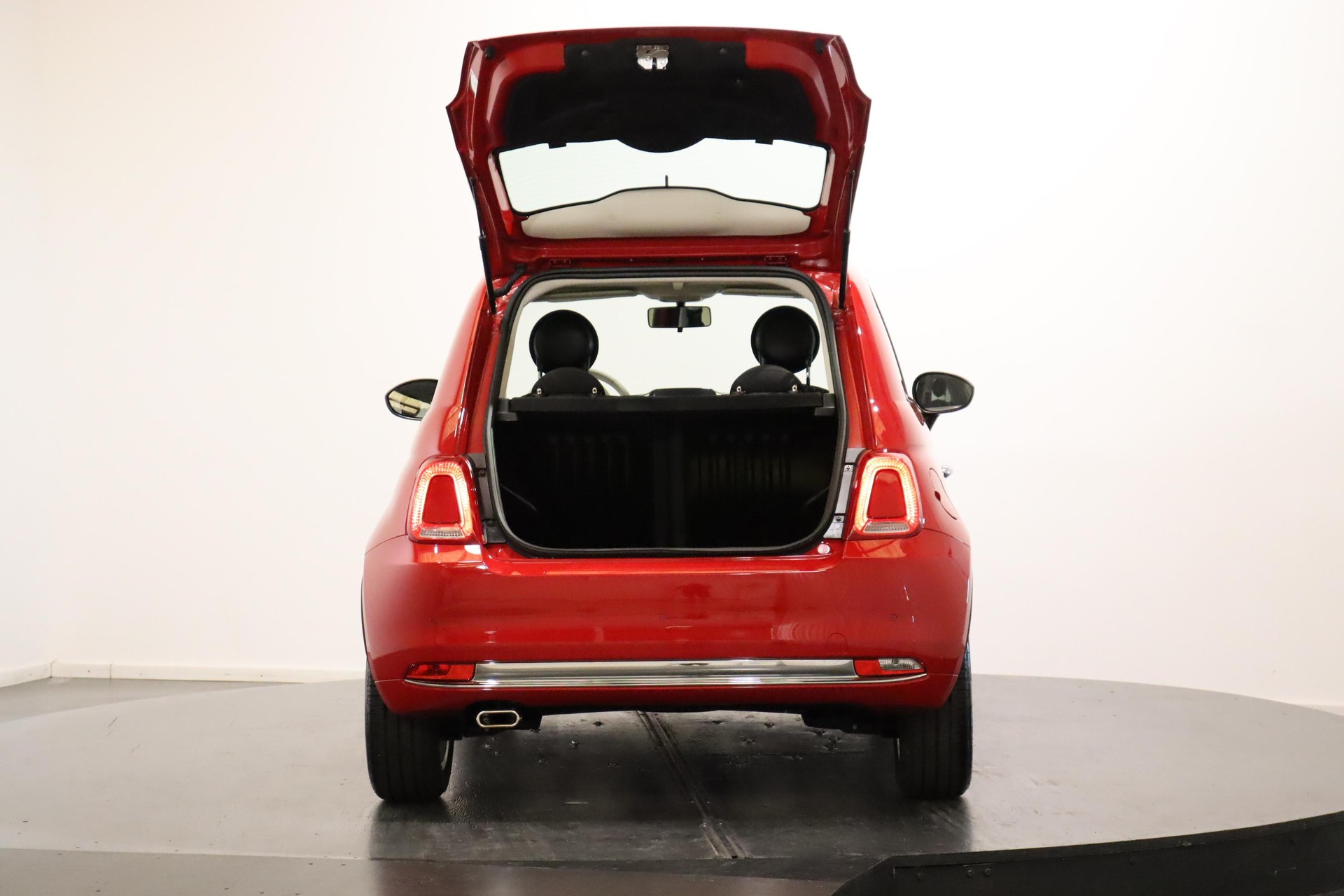 FIAT 500 1.0 Hybrid Lounge-image-4