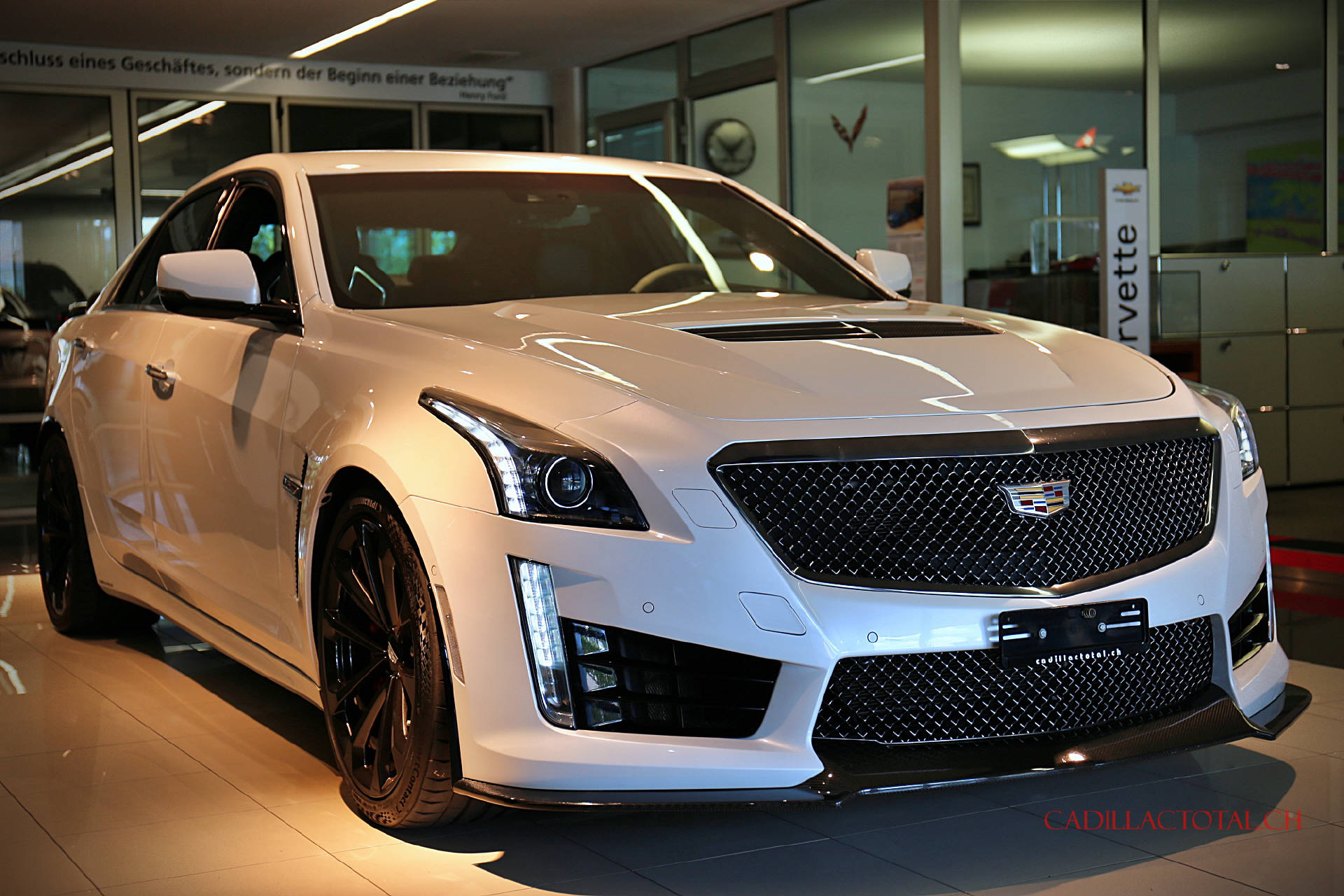 CADILLAC CTS-V 6.2 V8 Carbon Black Edition-image-4