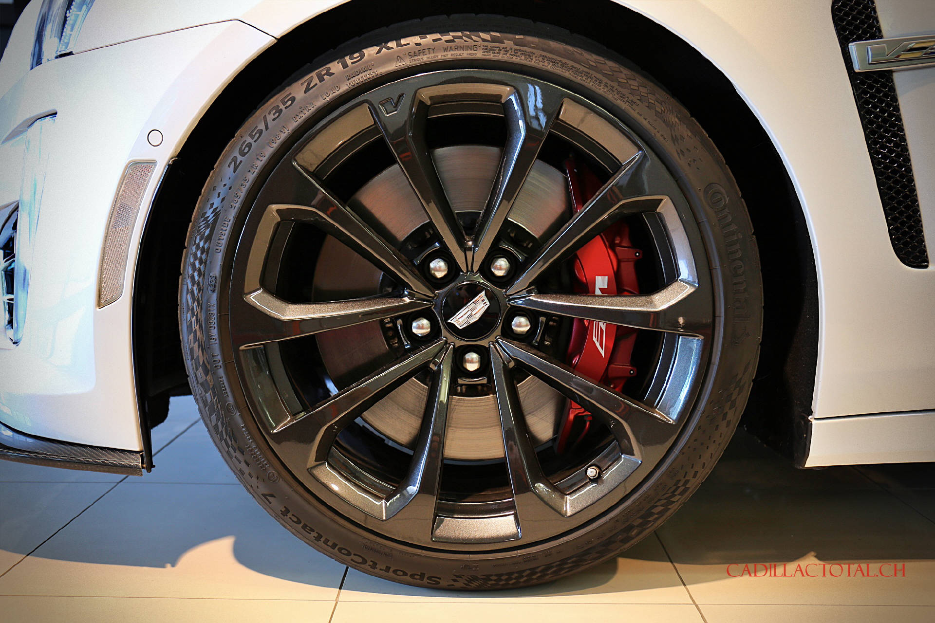 CADILLAC CTS-V 6.2 V8 Carbon Black Edition-image-9