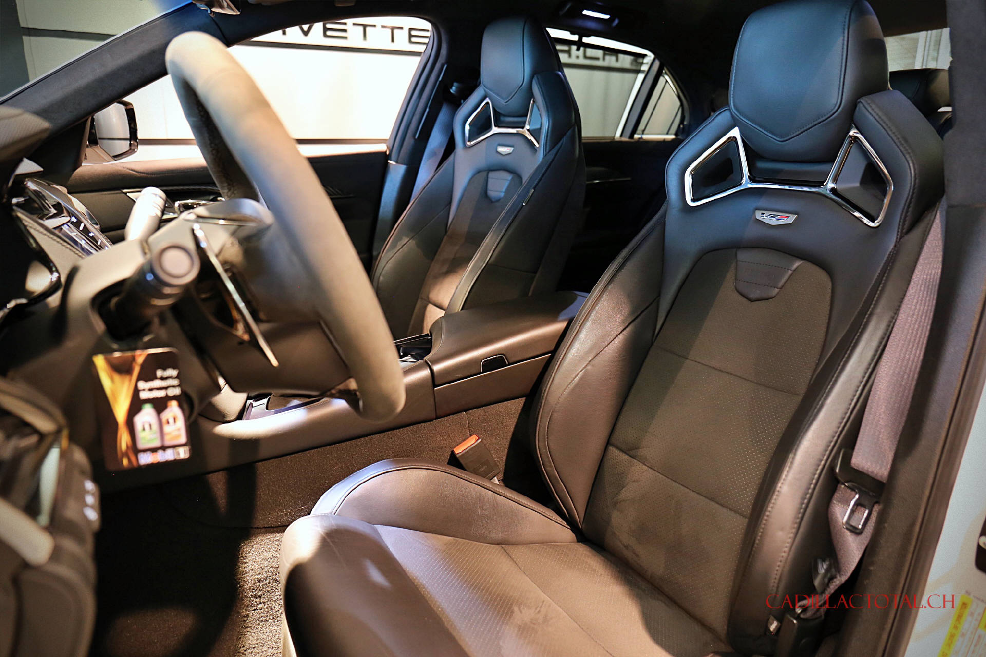 CADILLAC CTS-V 6.2 V8 Carbon Black Edition-image-10