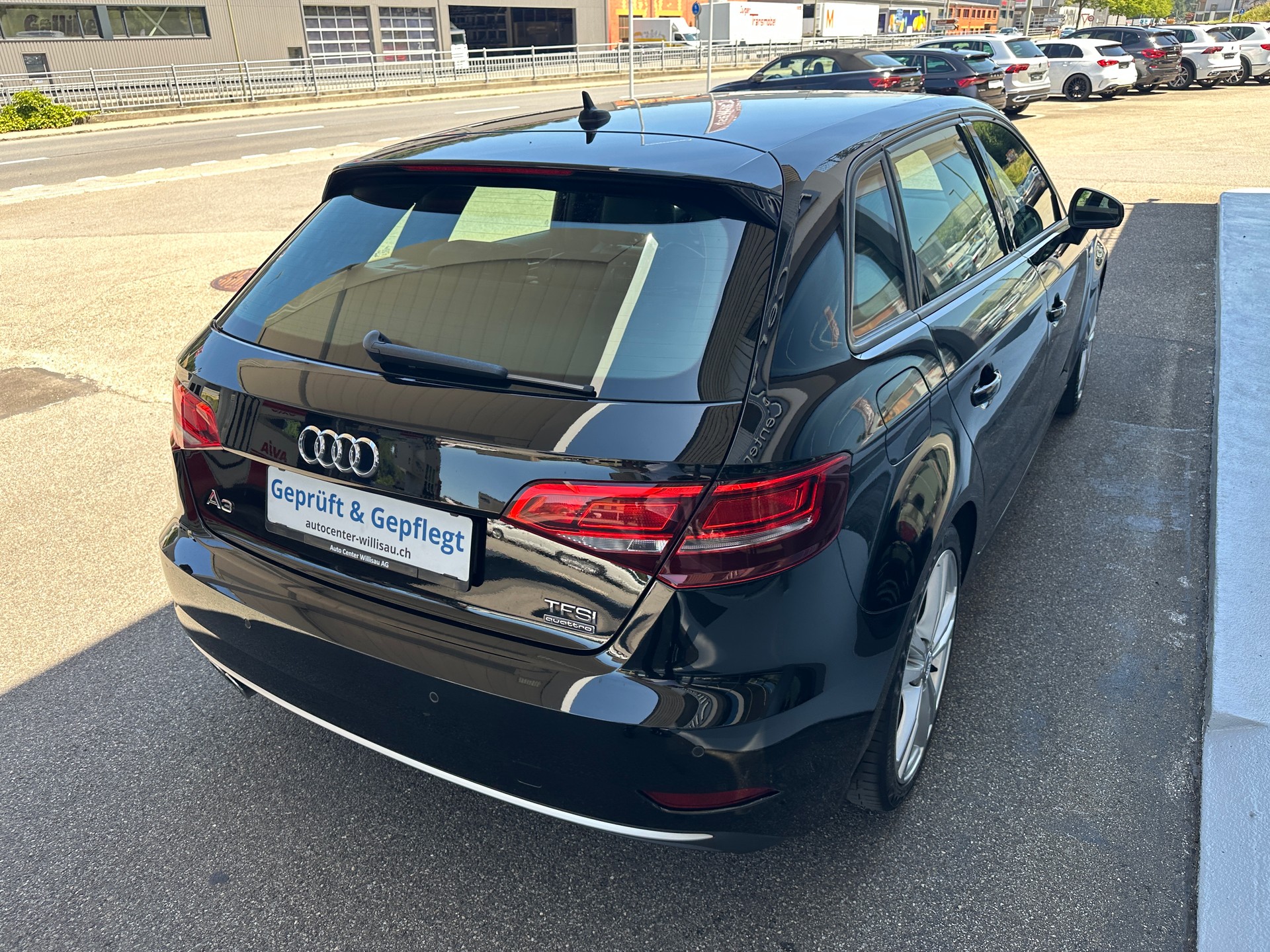 AUDI A3 Sportback 2.0 TFSI Sport quattro S-tronic-image-7