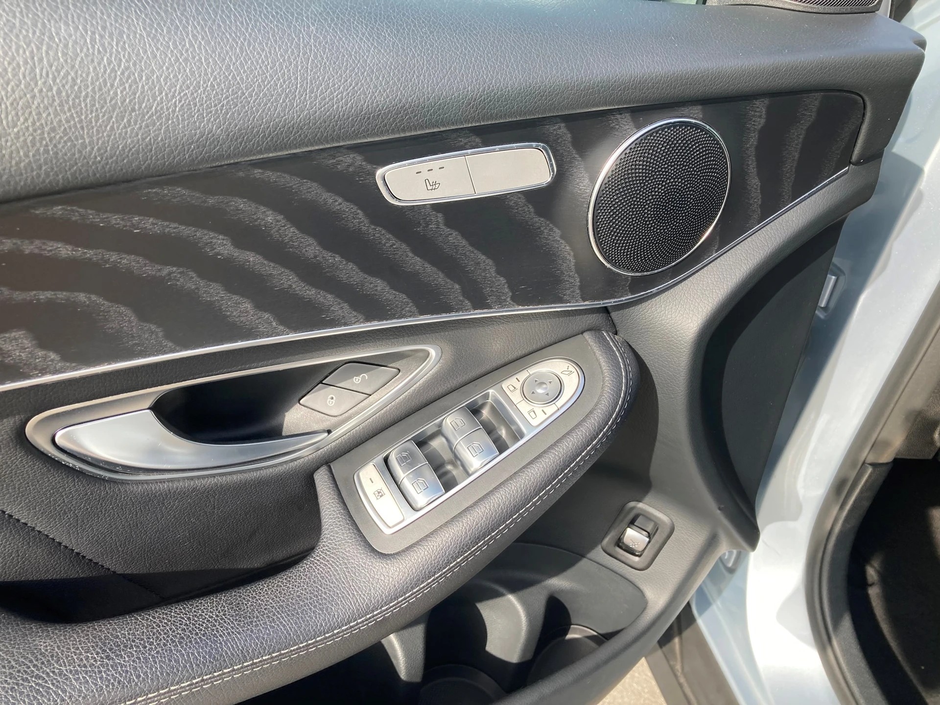 MERCEDES-BENZ GLC 250 d Exclusive 4Matic 9G-Tronic-image-13