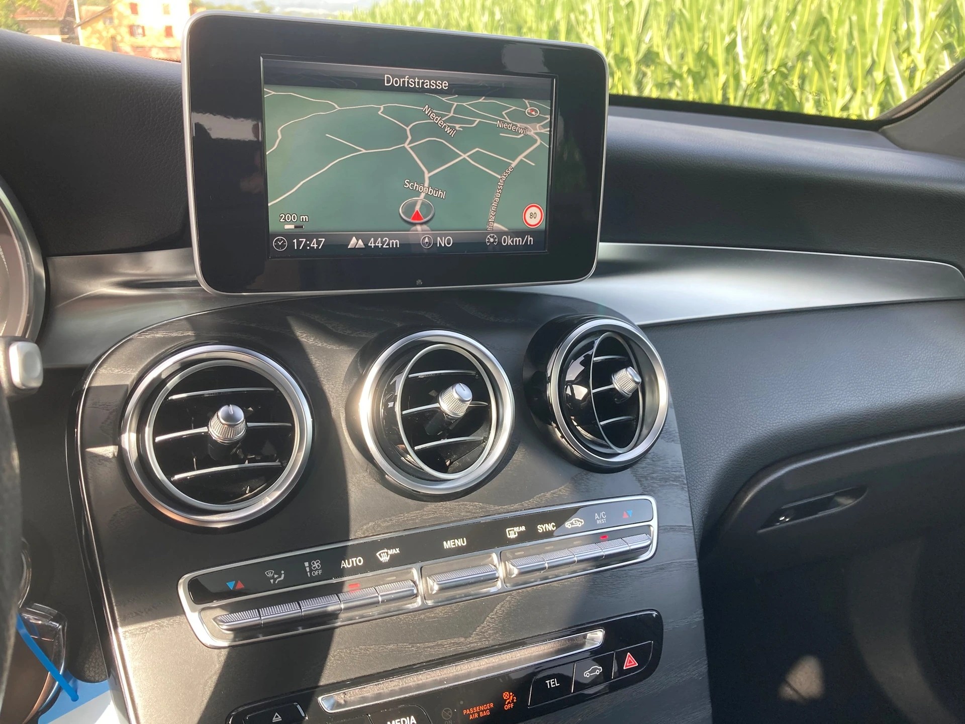 MERCEDES-BENZ GLC 250 d Exclusive 4Matic 9G-Tronic-image-9