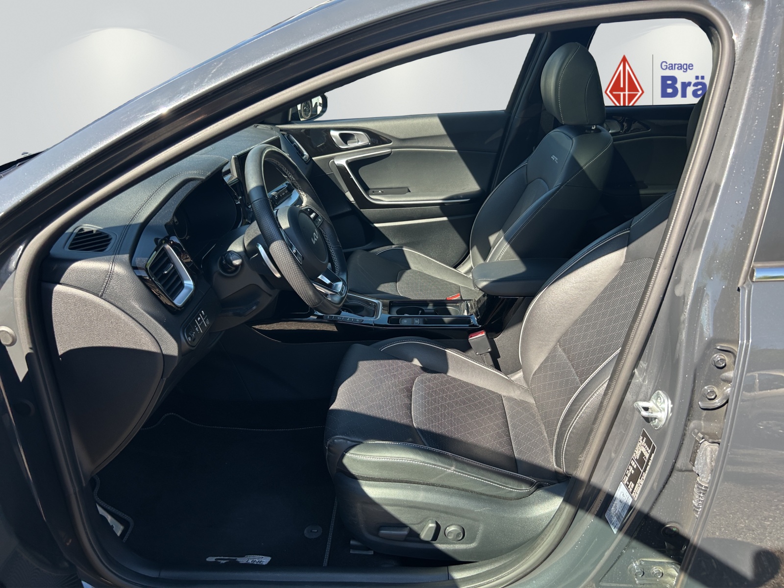 KIA Ceed SW 1.5 T-GDi GT-Line-image-7