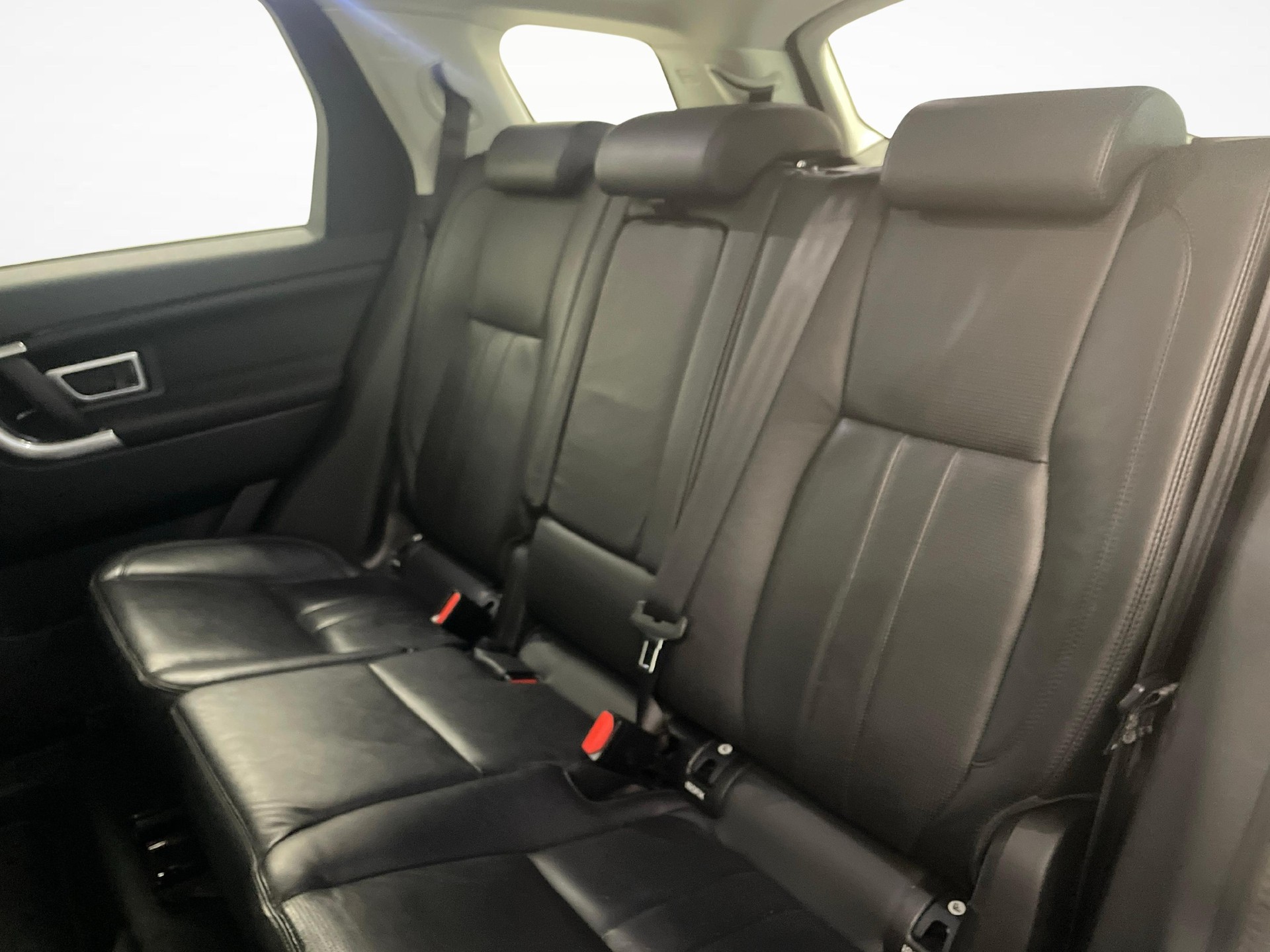 LAND ROVER Discovery Sport 2.0 Si4 HSE | 7-Plätzer | Anhängerkupplung-image-11