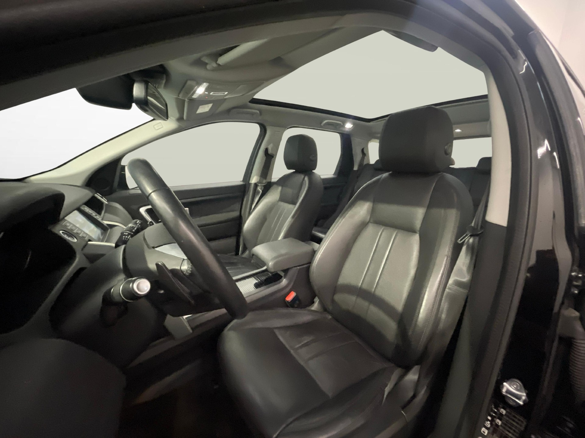 LAND ROVER Discovery Sport 2.0 Si4 HSE | 7-Plätzer | Anhängerkupplung-image-10