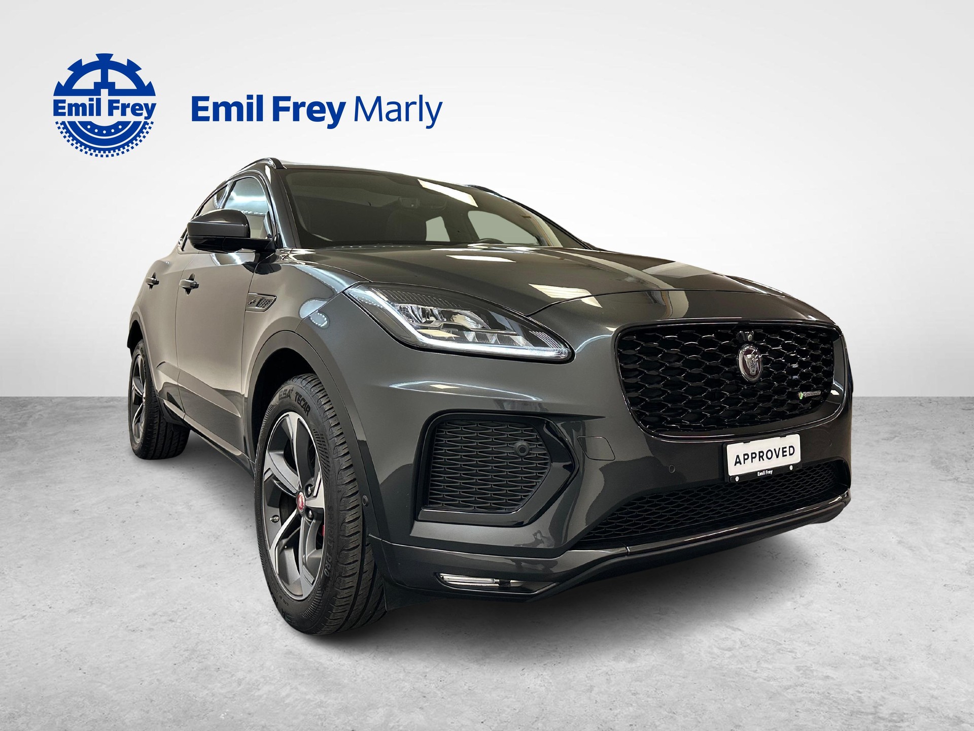 JAGUAR E-Pace 2.0 D I4 200 R-Dynamic S AWD-image-1