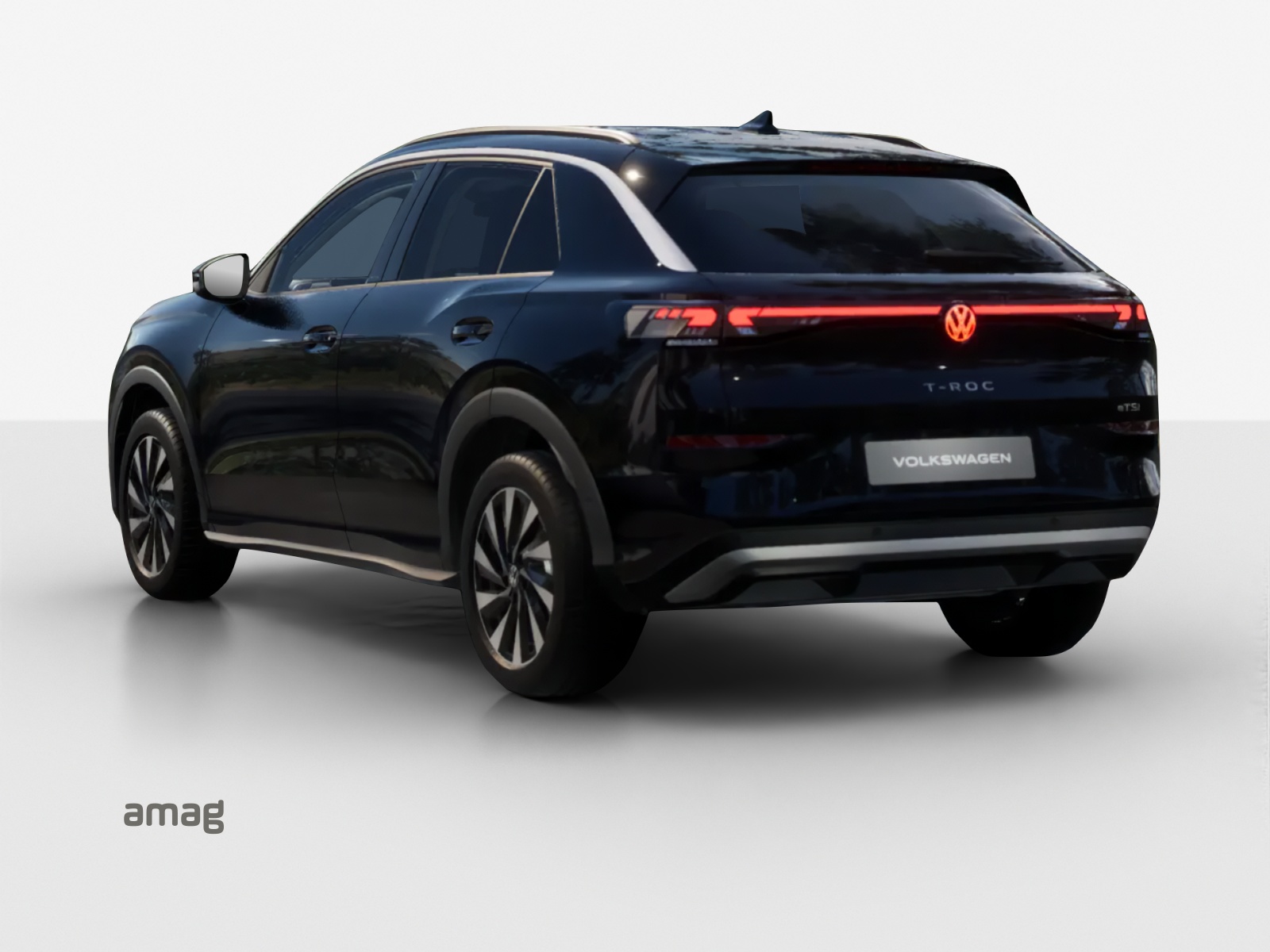 VW T-Roc 1.5 eTSI mHEV Life DSG-image-2