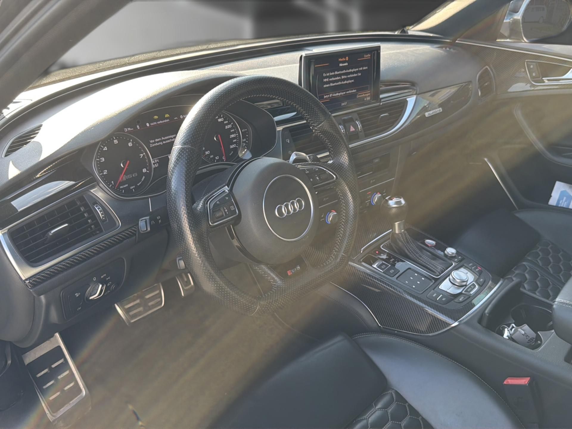AUDI RS6 Avant 4.0 TFSI V8 quattro Tiptronic-image-9