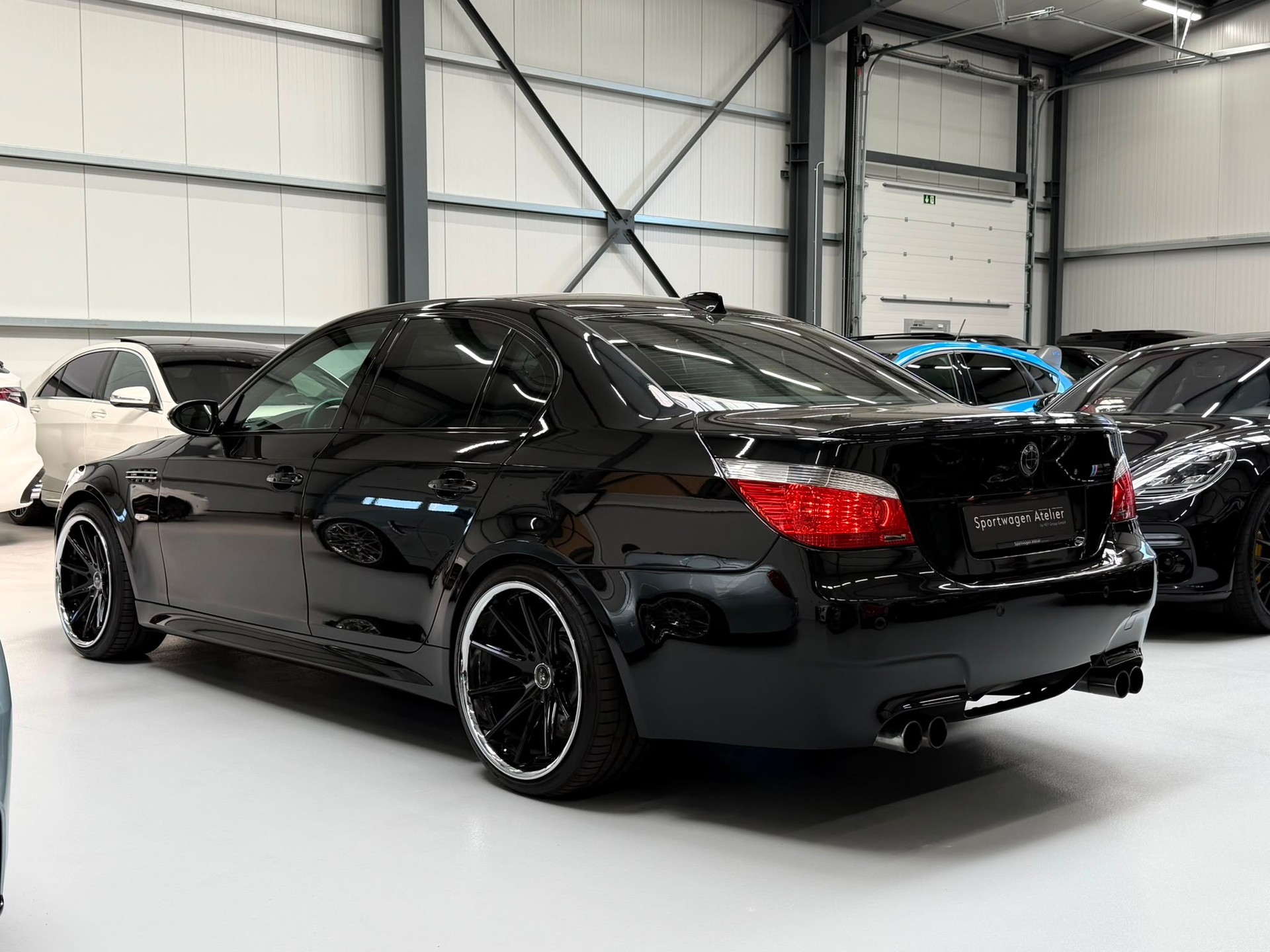 BMW M5-image-3