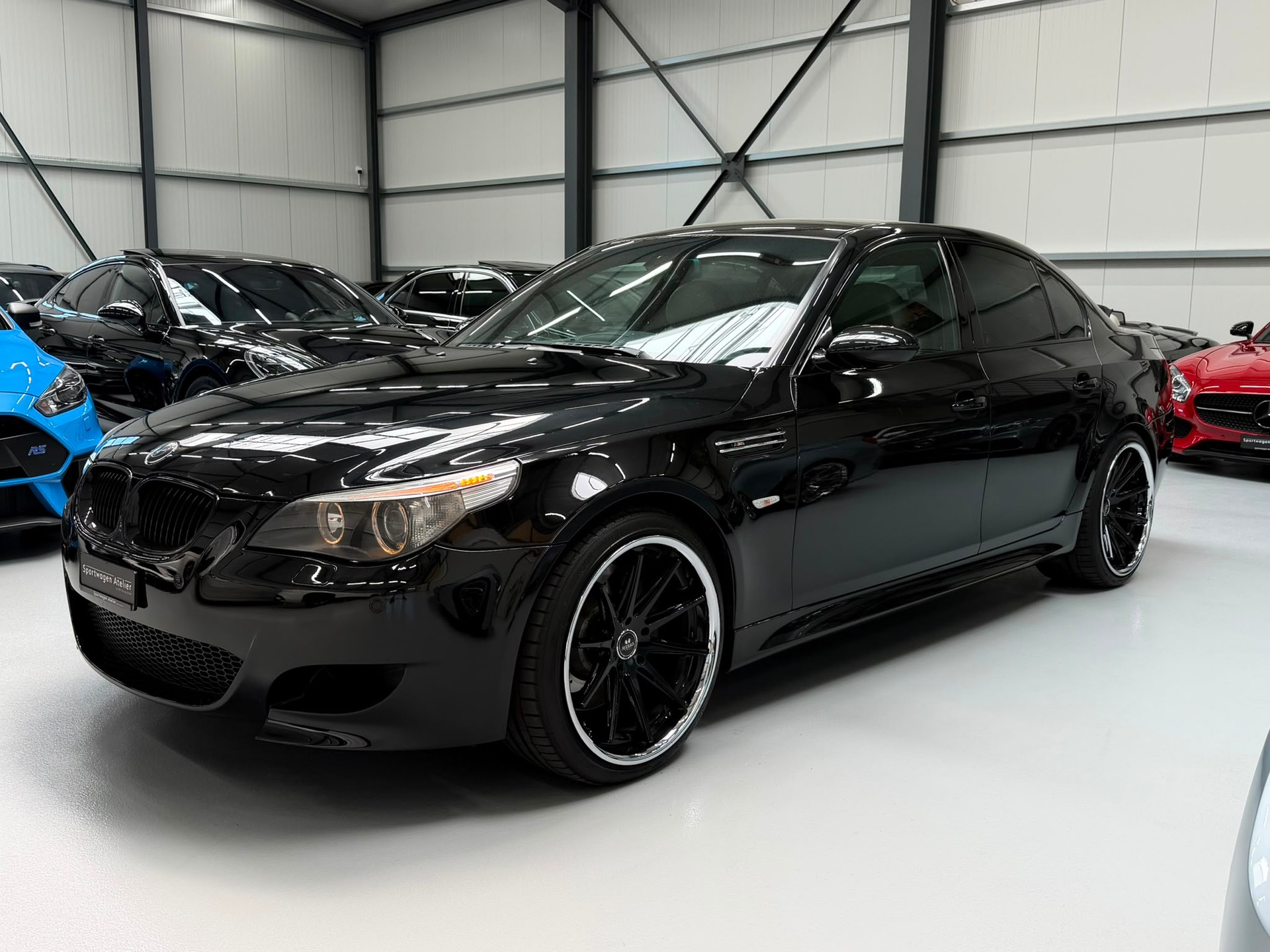 BMW M5-image-1