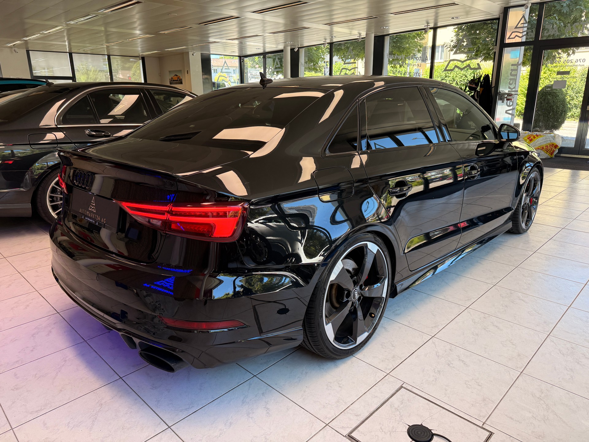 AUDI RS3 Limousine !OHNE OPF! 2.5 TSI quattro S-tronic-image-15
