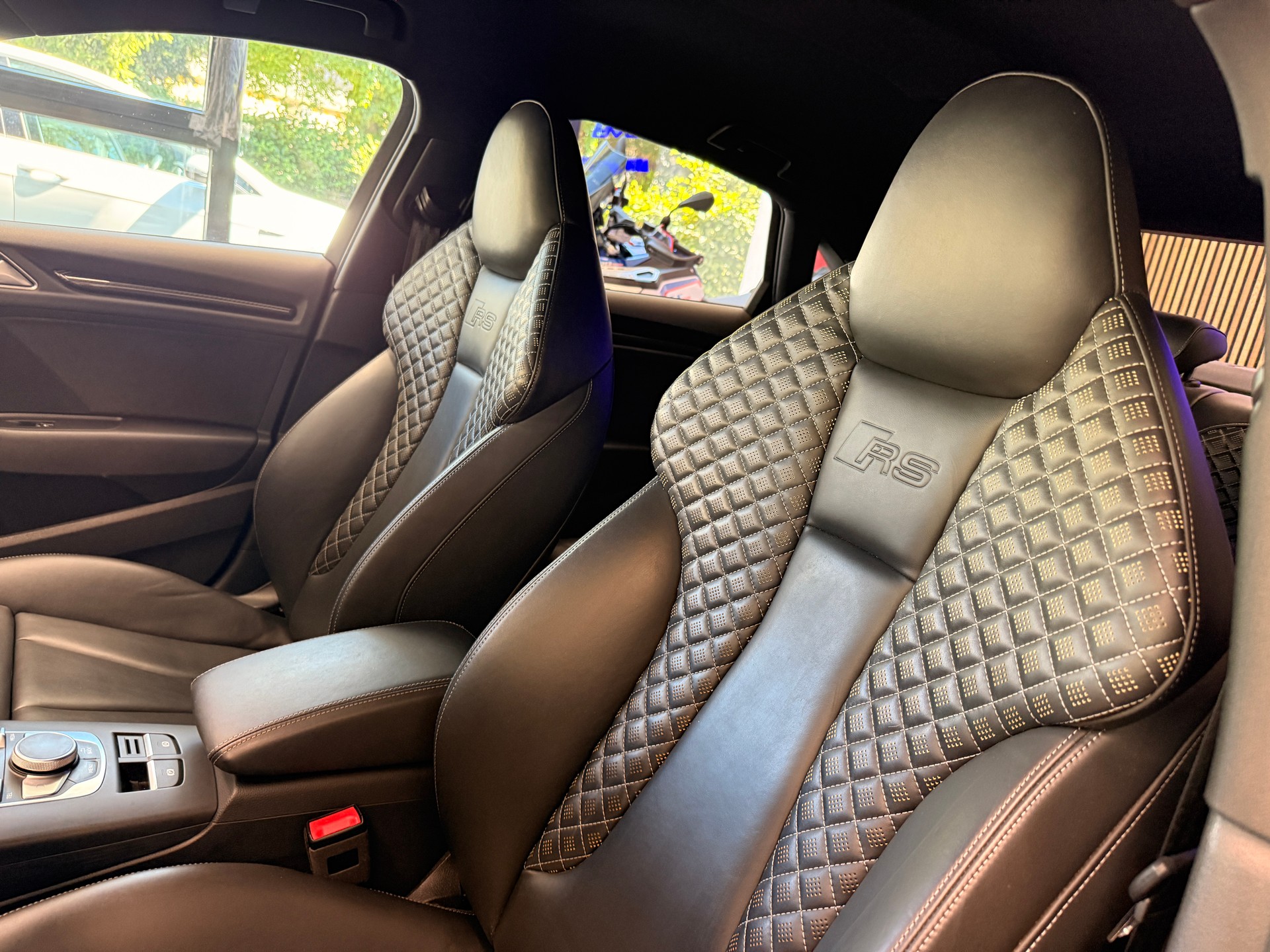 AUDI RS3 Limousine !OHNE OPF! 2.5 TSI quattro S-tronic-image-4