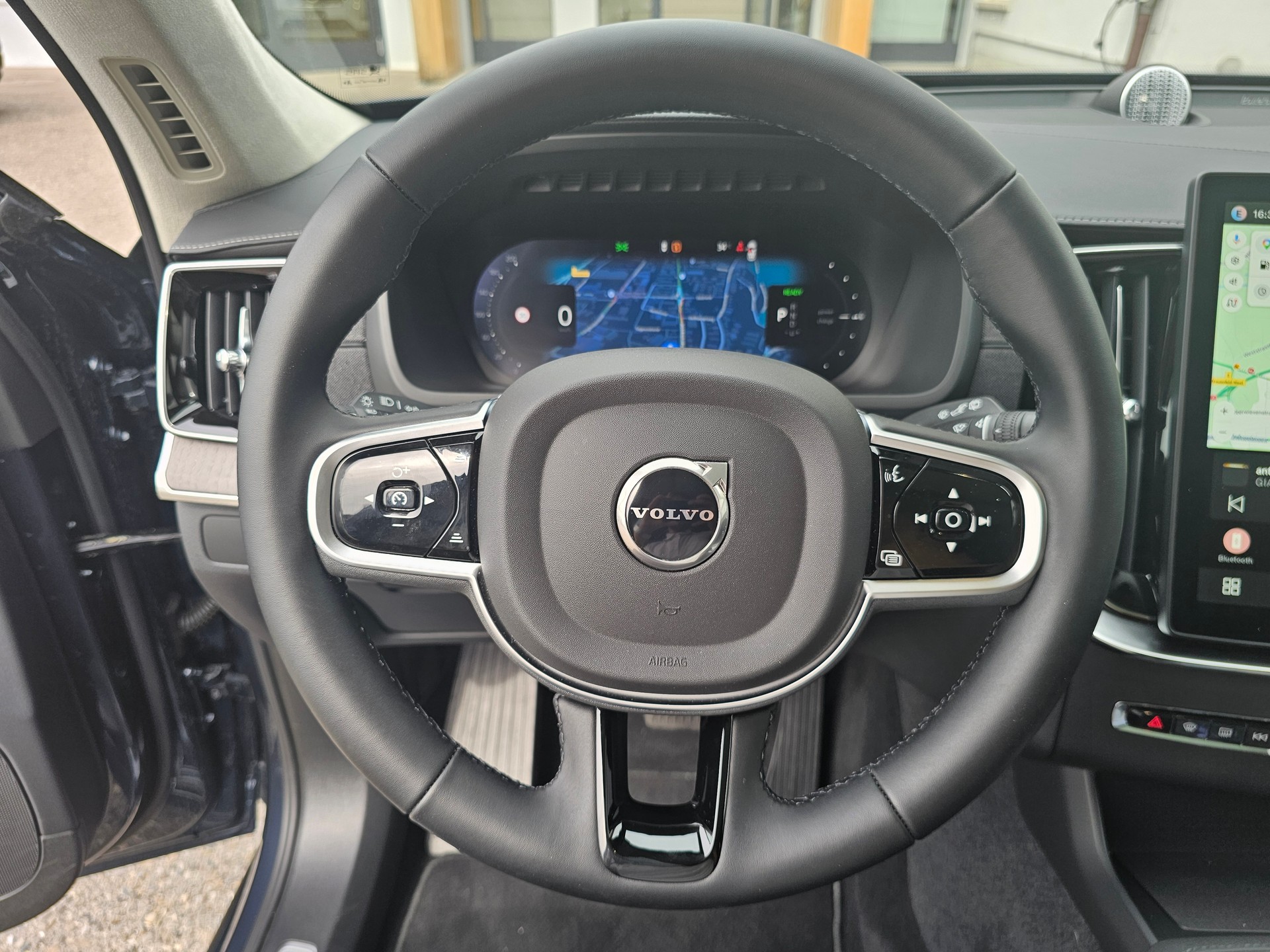 VOLVO XC90 2.0 T8 TE Ultra Bright eAWD-image-9