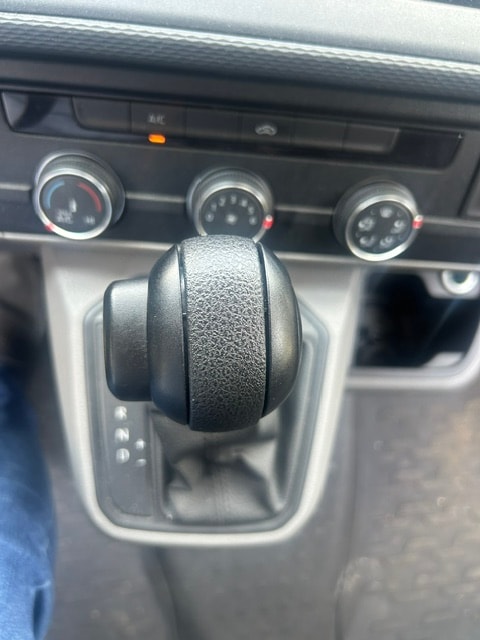 VW T6.1 2.0 TDI DSG-image-9
