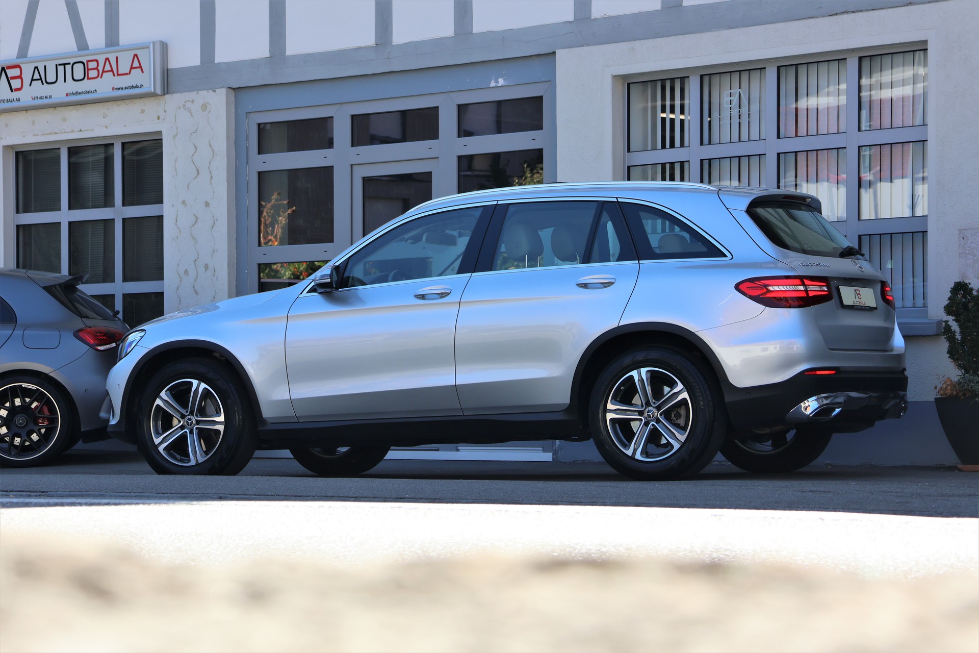 MERCEDES-BENZ GLC 250 d Exclusive 4Matic 9G-Tronic (CH)-showroom-element-3