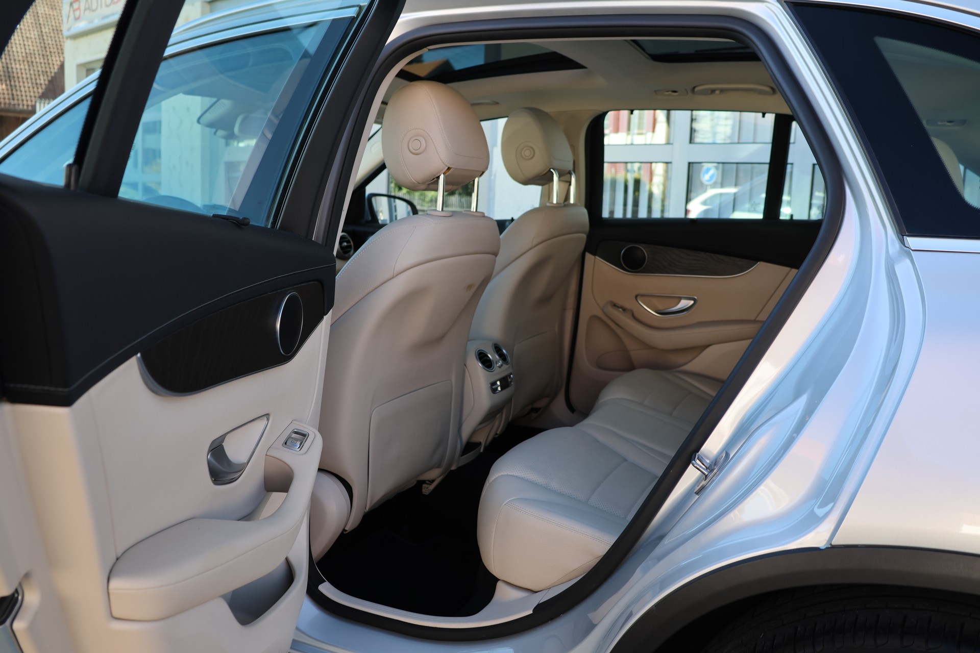 MERCEDES-BENZ GLC 250 d Exclusive 4Matic 9G-Tronic (CH)-image-10
