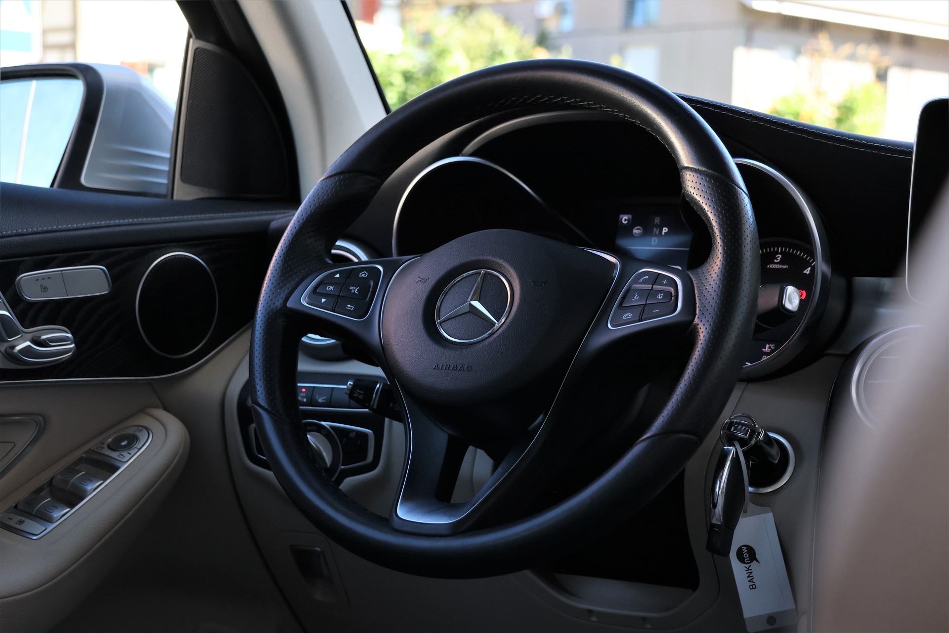 MERCEDES-BENZ GLC 250 d Exclusive 4Matic 9G-Tronic (CH)-image-12