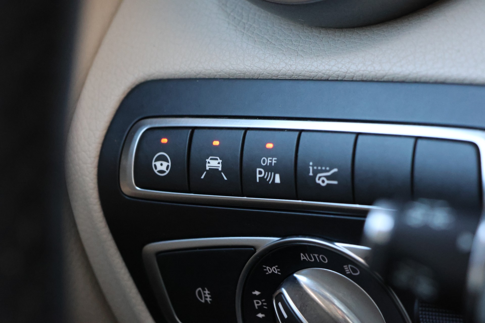 MERCEDES-BENZ GLC 250 d Exclusive 4Matic 9G-Tronic (CH)-image-18