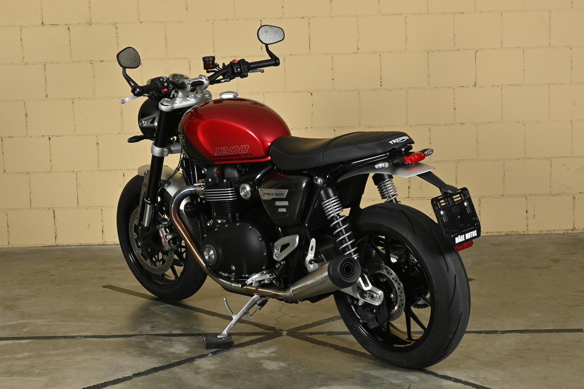TRIUMPH Speed Twin 1200-image-4