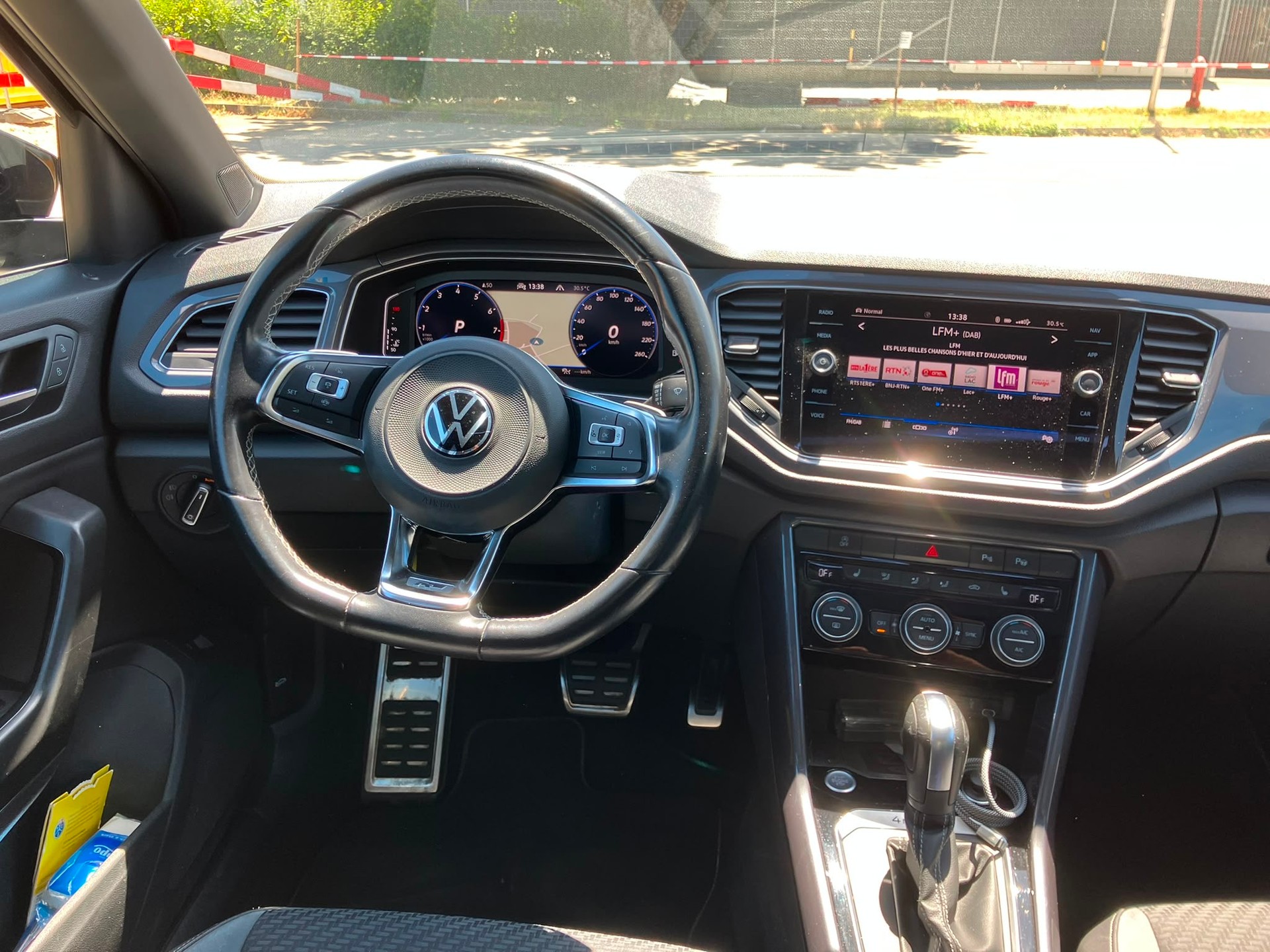 VW T-Roc 2.0 TSI Sport DSG 4motion-image-2