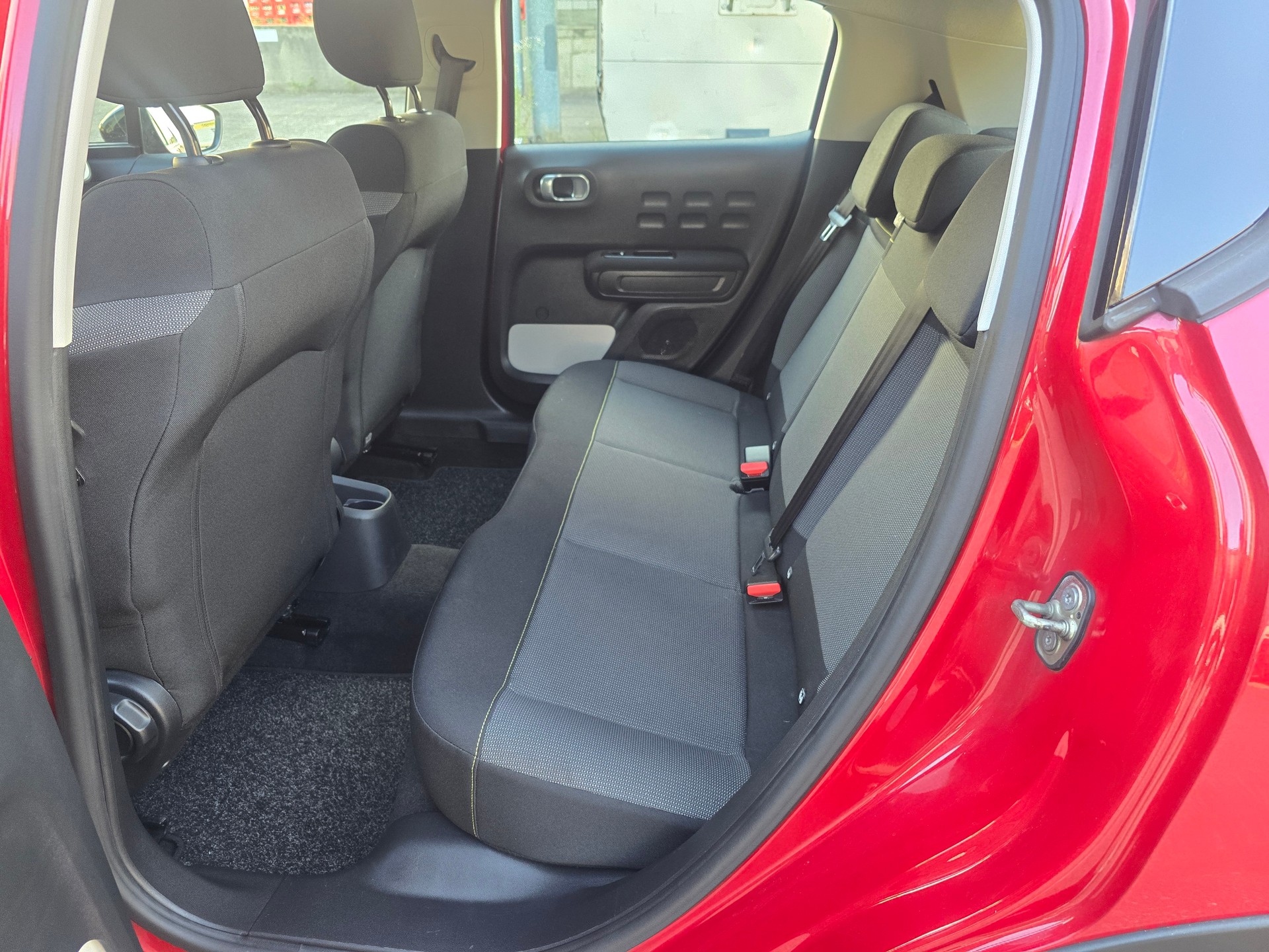 CITROEN C3 1.2i PureTech Feel-image-12