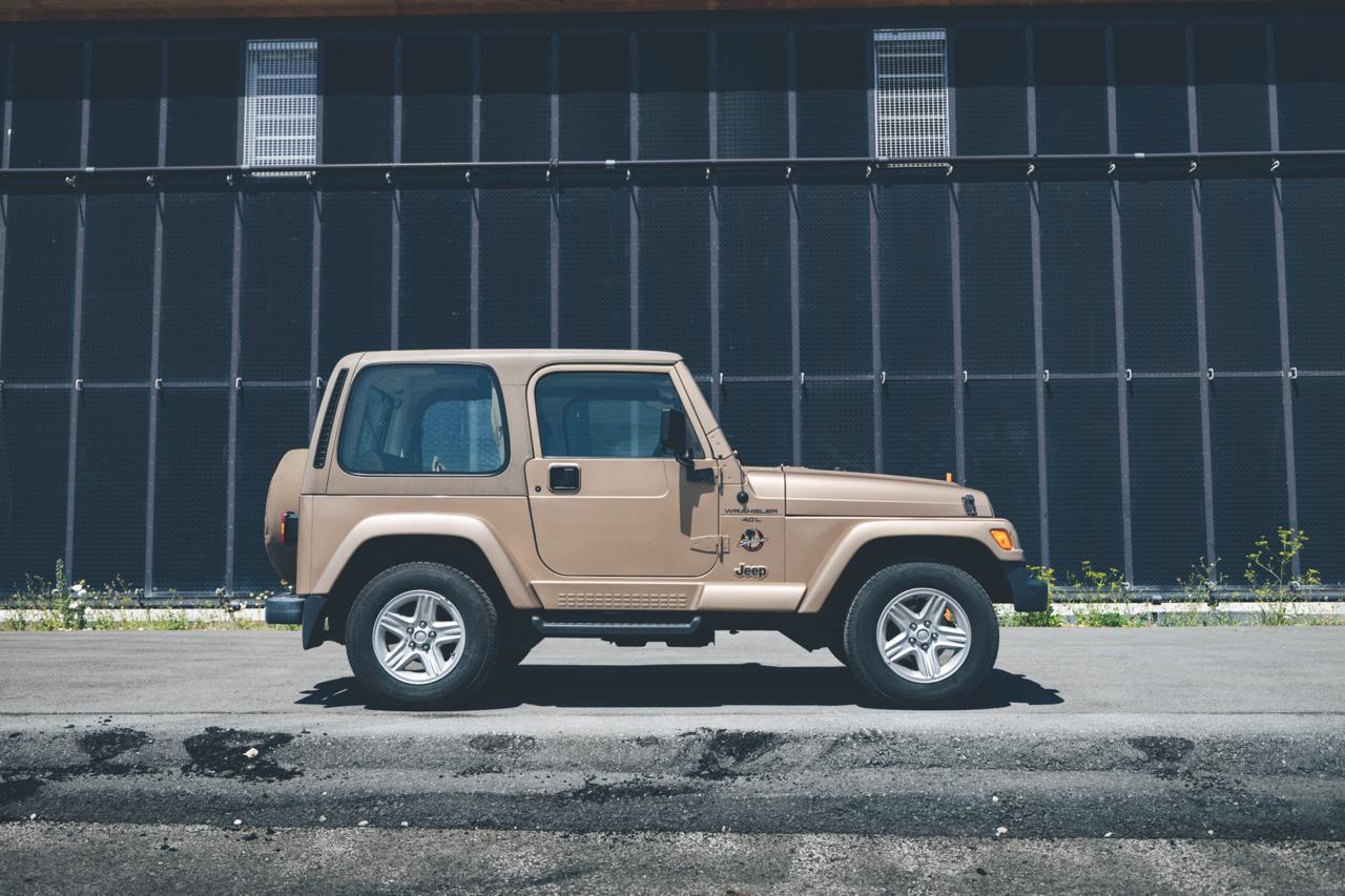 JEEP Wrangler 4.0 Sahara Hardtop-image-1