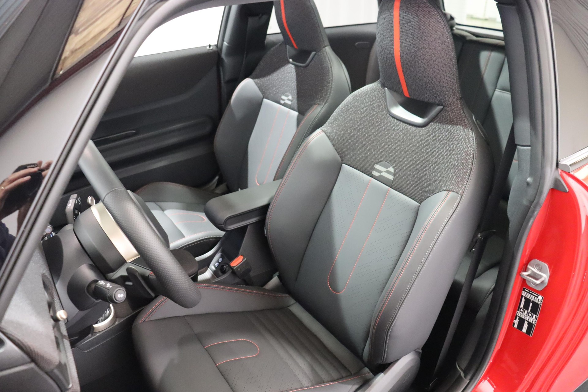 MINI F66 2.0i Cooper S SDKG-image-7