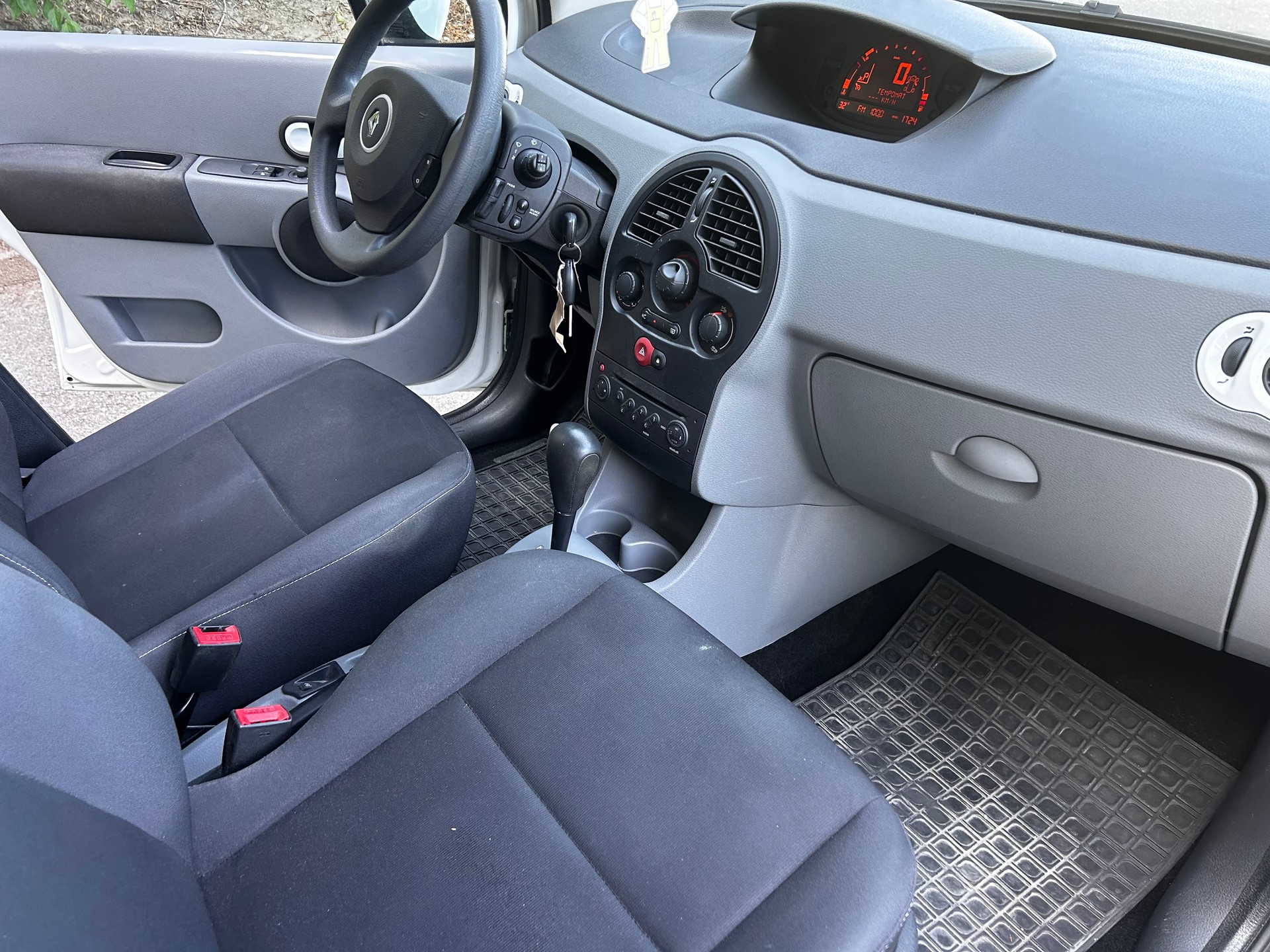 RENAULT Modus 1.6 16V Yahoo Automatic-image-5