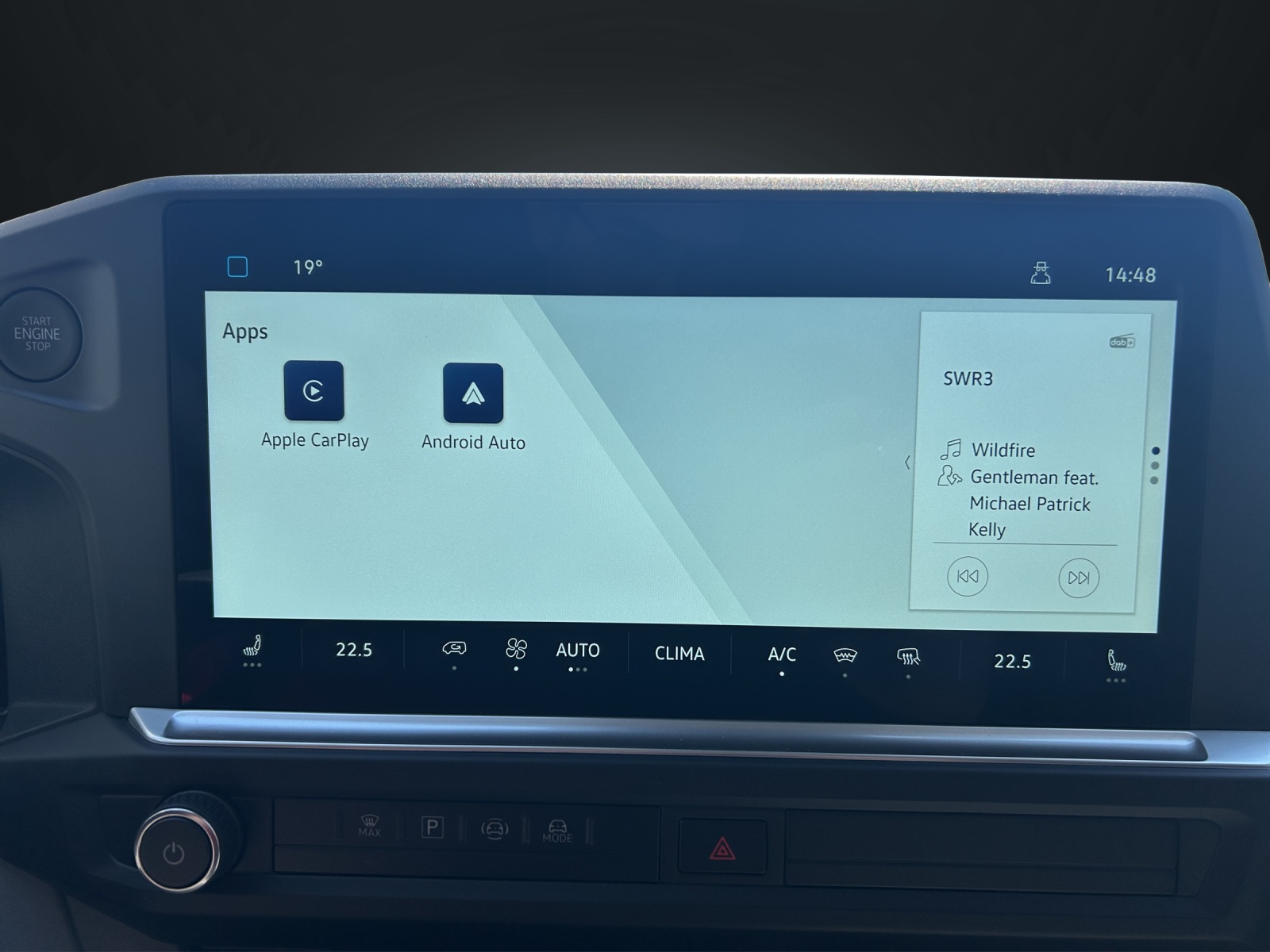 VW Transporter 2.0 TDI 4Motion Lang Automat * Heckflügeltüren *-image-12
