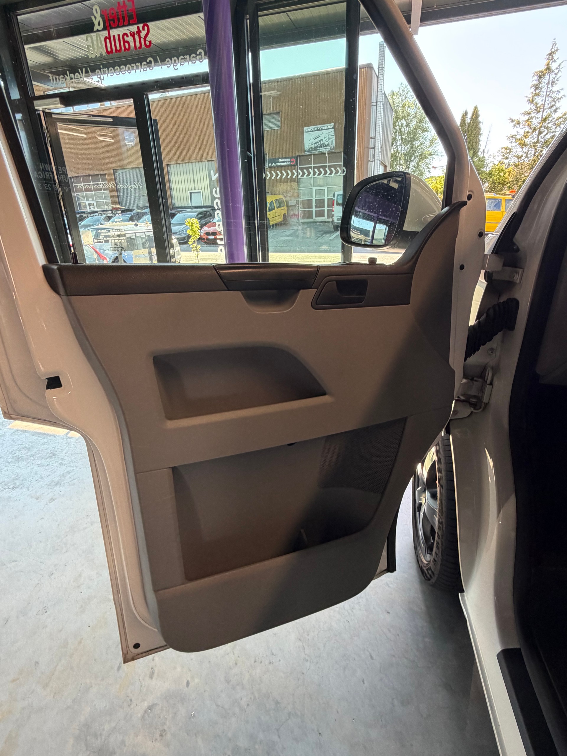 VW T5 2.0 Bi-TDI BMT-image-12