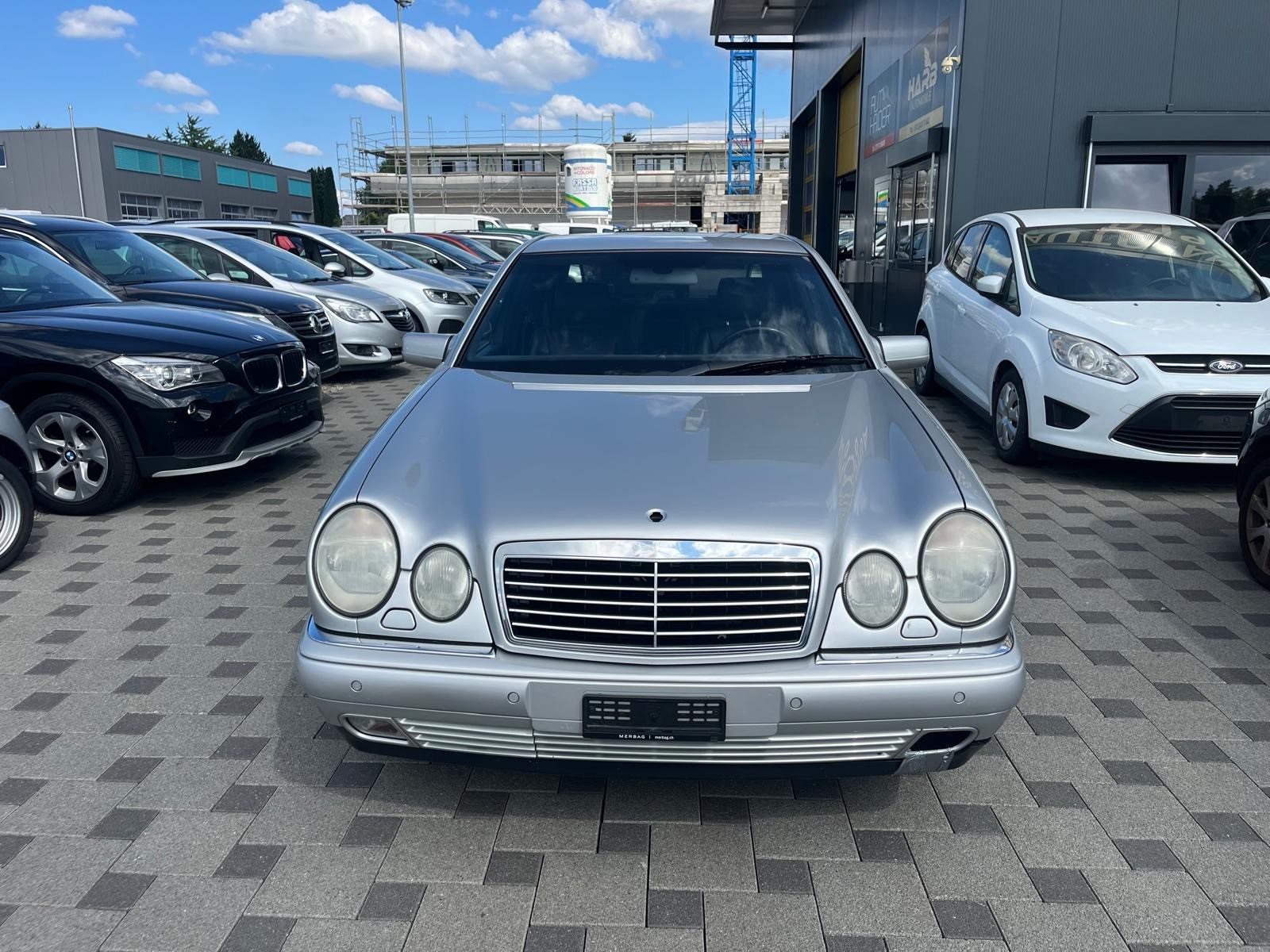 MERCEDES-BENZ E 320 Classic 4-Matic Automatic-image-1