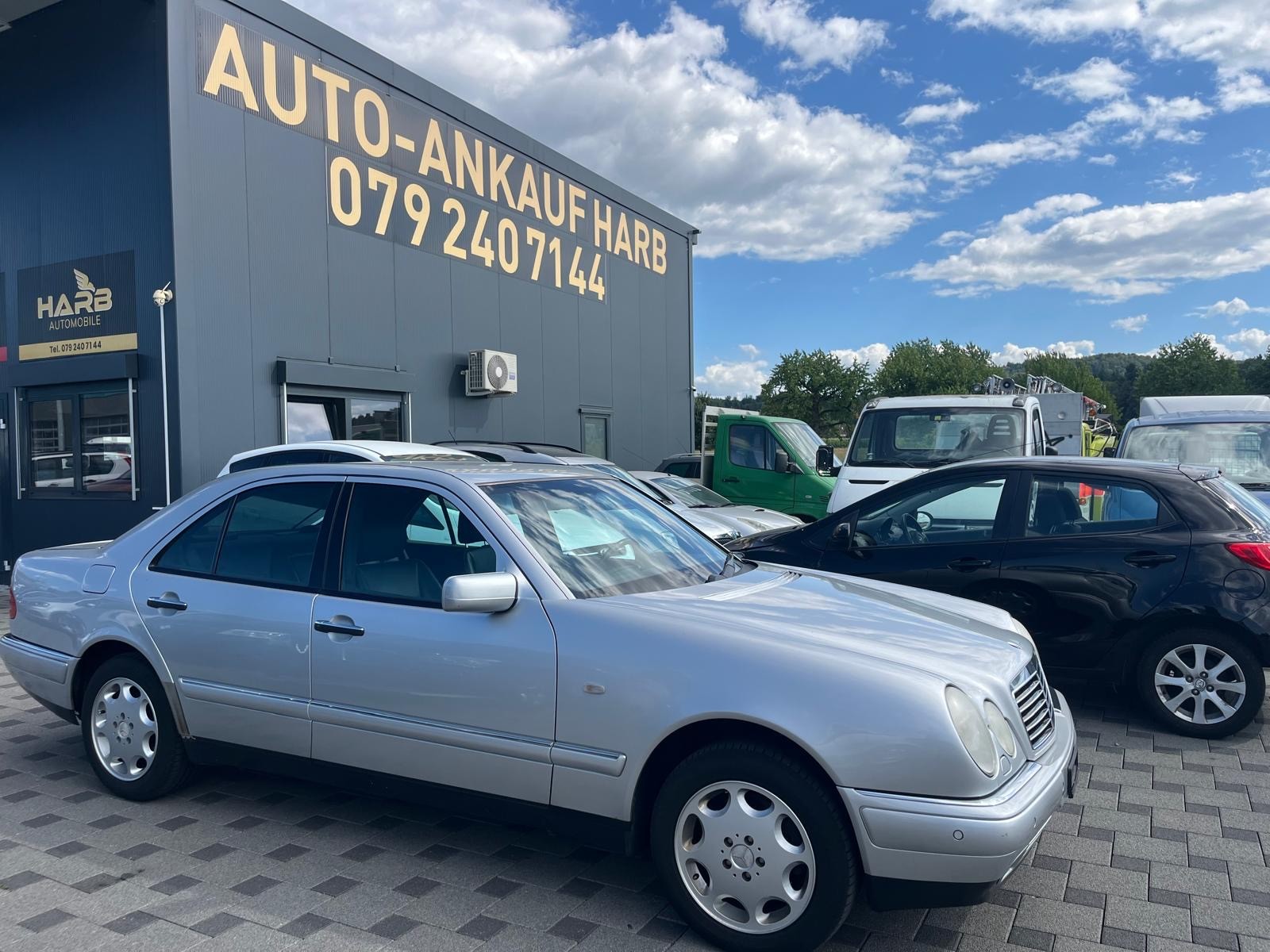 MERCEDES-BENZ E 320 Classic 4-Matic Automatic-image-0