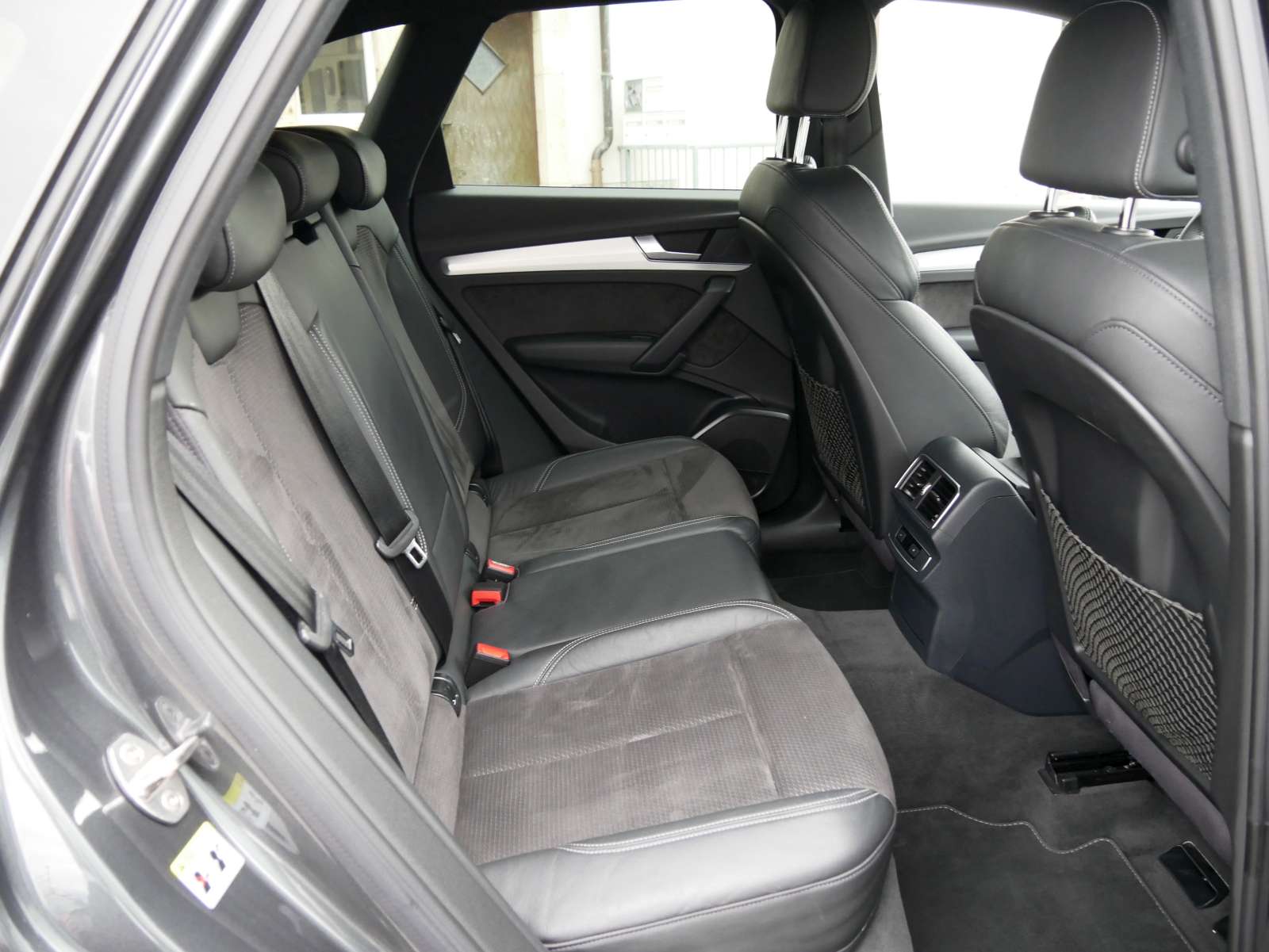 AUDI Q5 2.0 TFSI sport quattro S-tronic-image-12