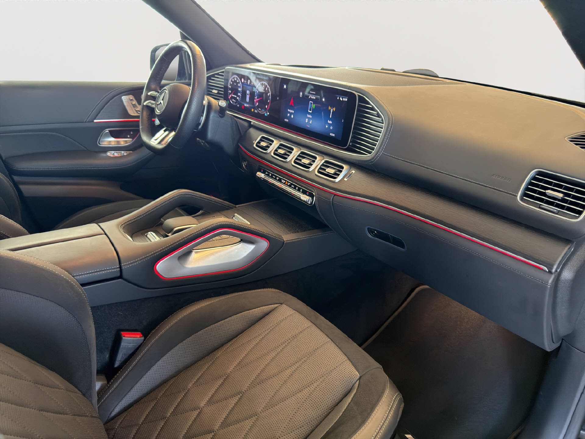 MERCEDES-BENZ GLE 63 S AMG 4matic+-image-16