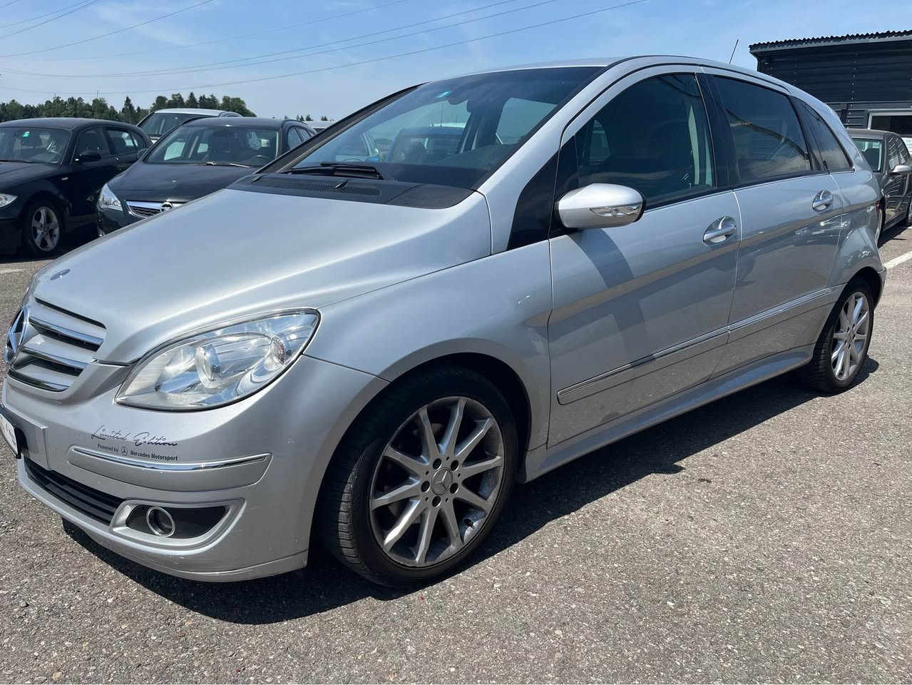 MERCEDES-BENZ B 200 CDI-image-2